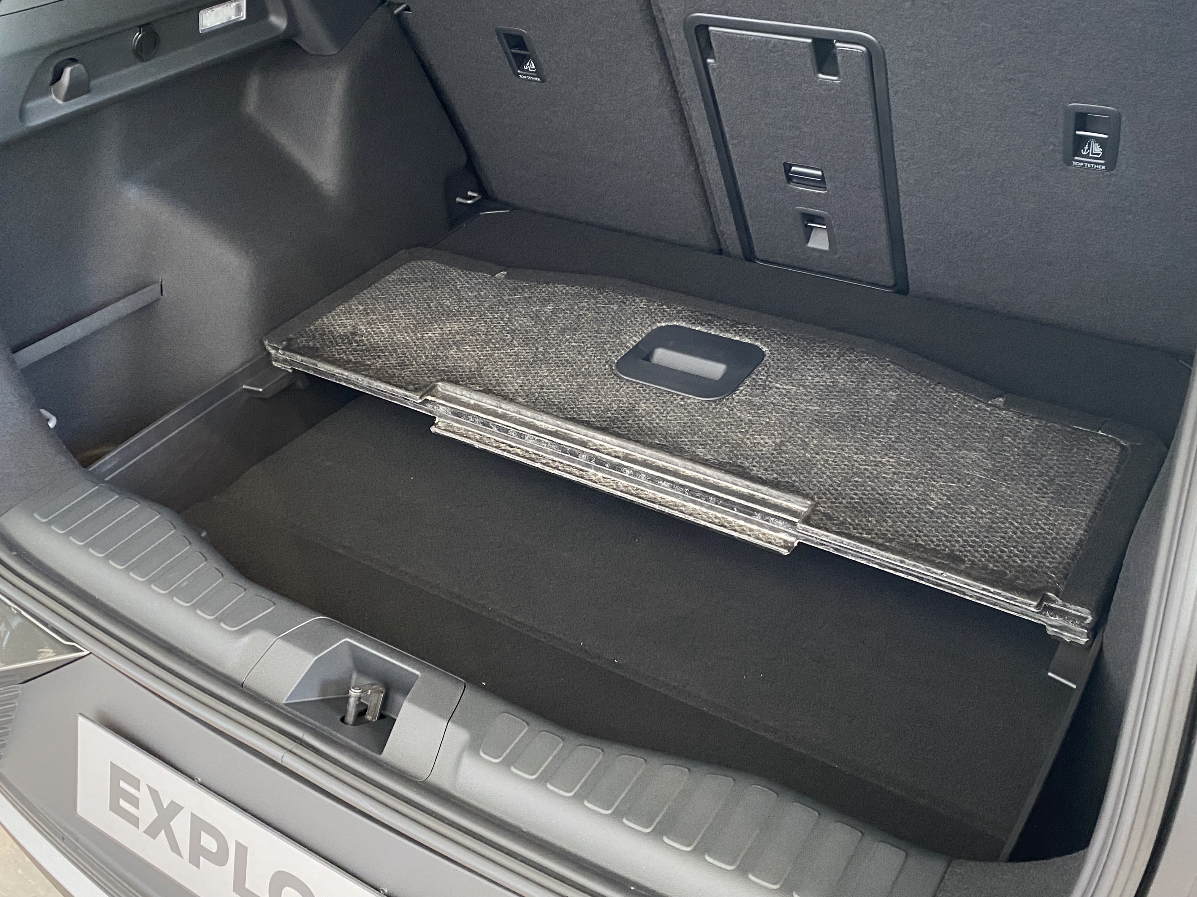 FORD EXPLORER 210KW PREMIUM 77KWH 5DR AUTO