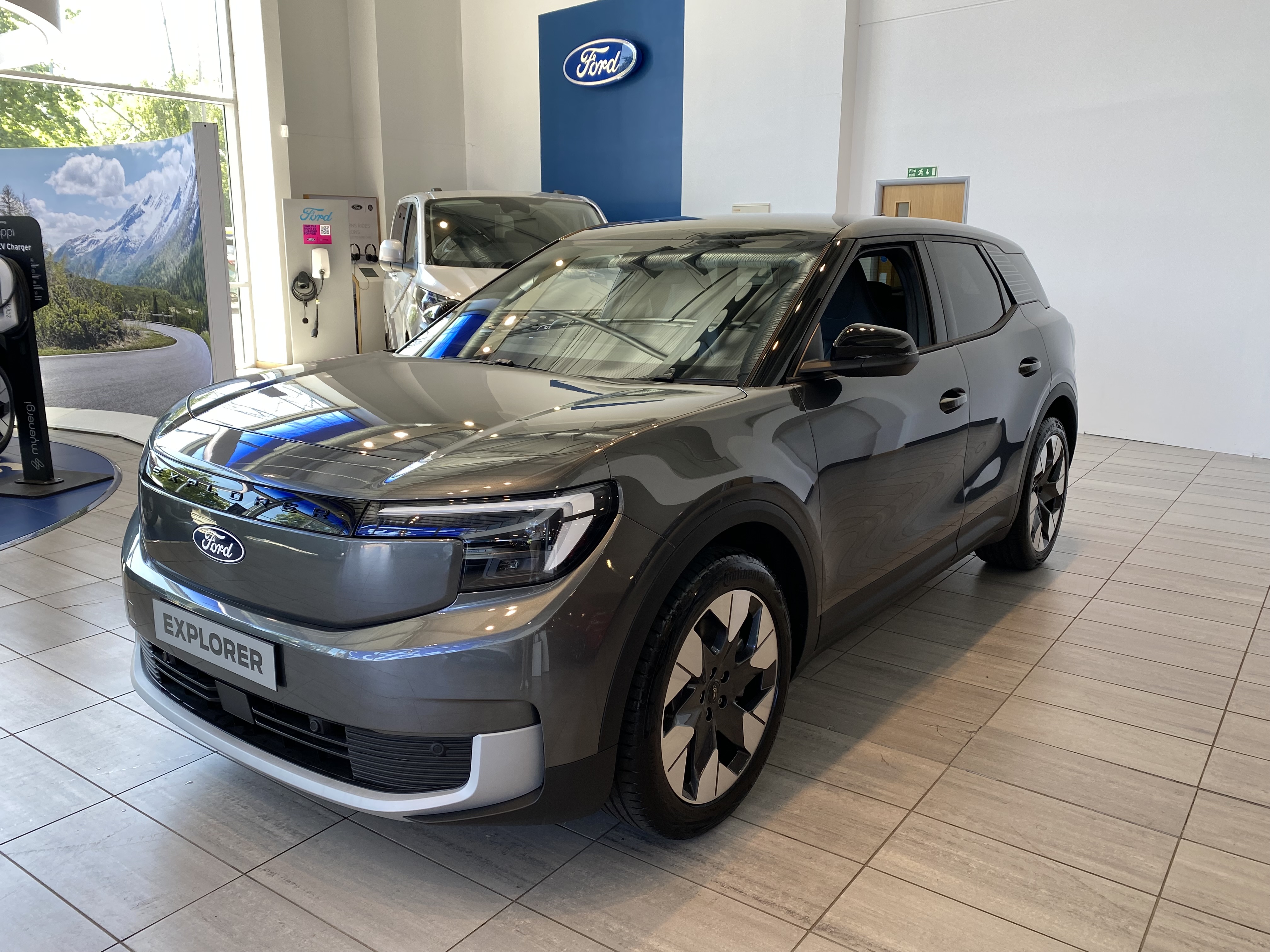 FORD EXPLORER 210KW PREMIUM 77KWH 5DR AUTO