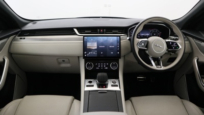 JAGUAR F-PACE