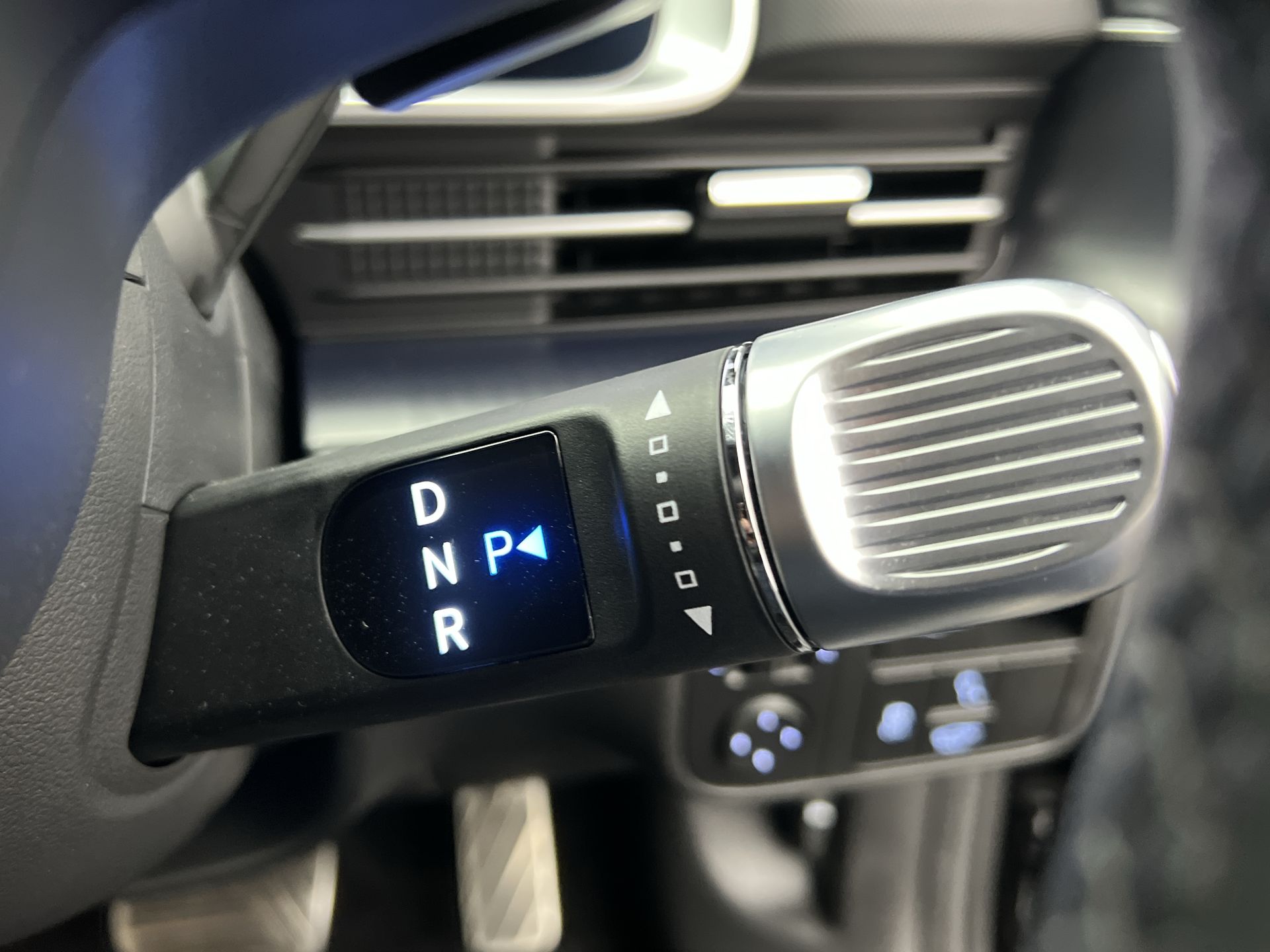 77KWH AWD