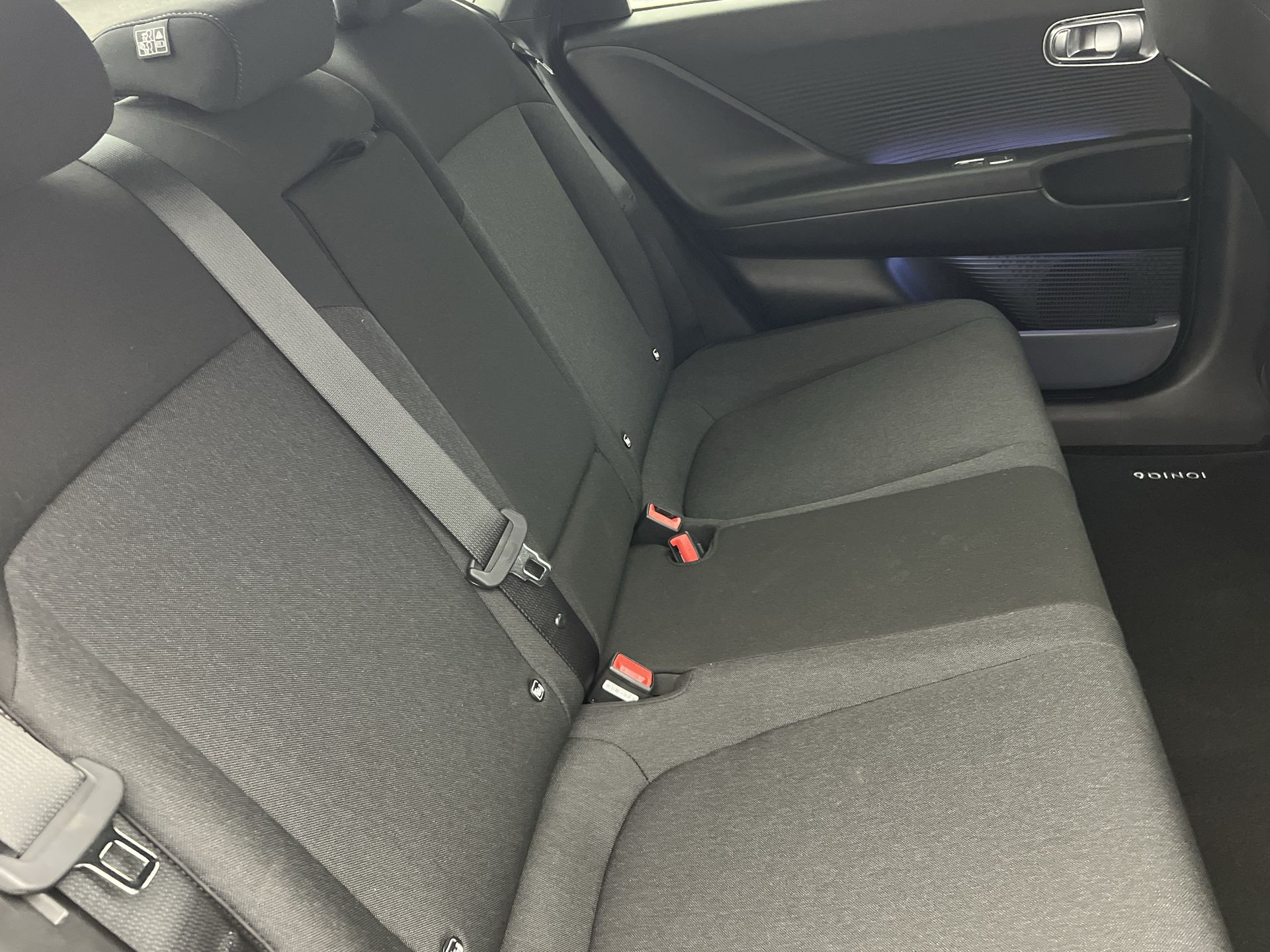 77KWH AWD