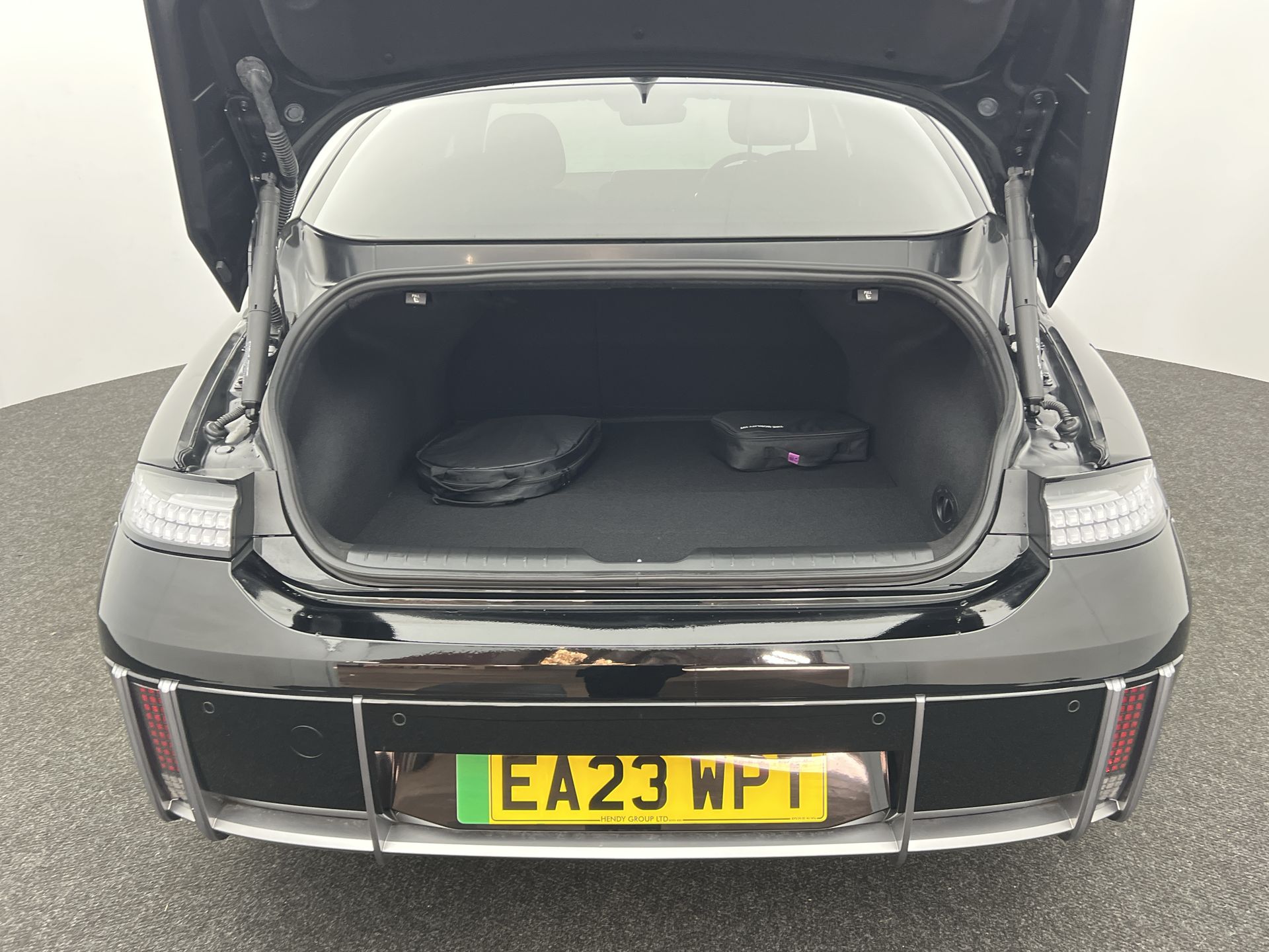 77KWH AWD