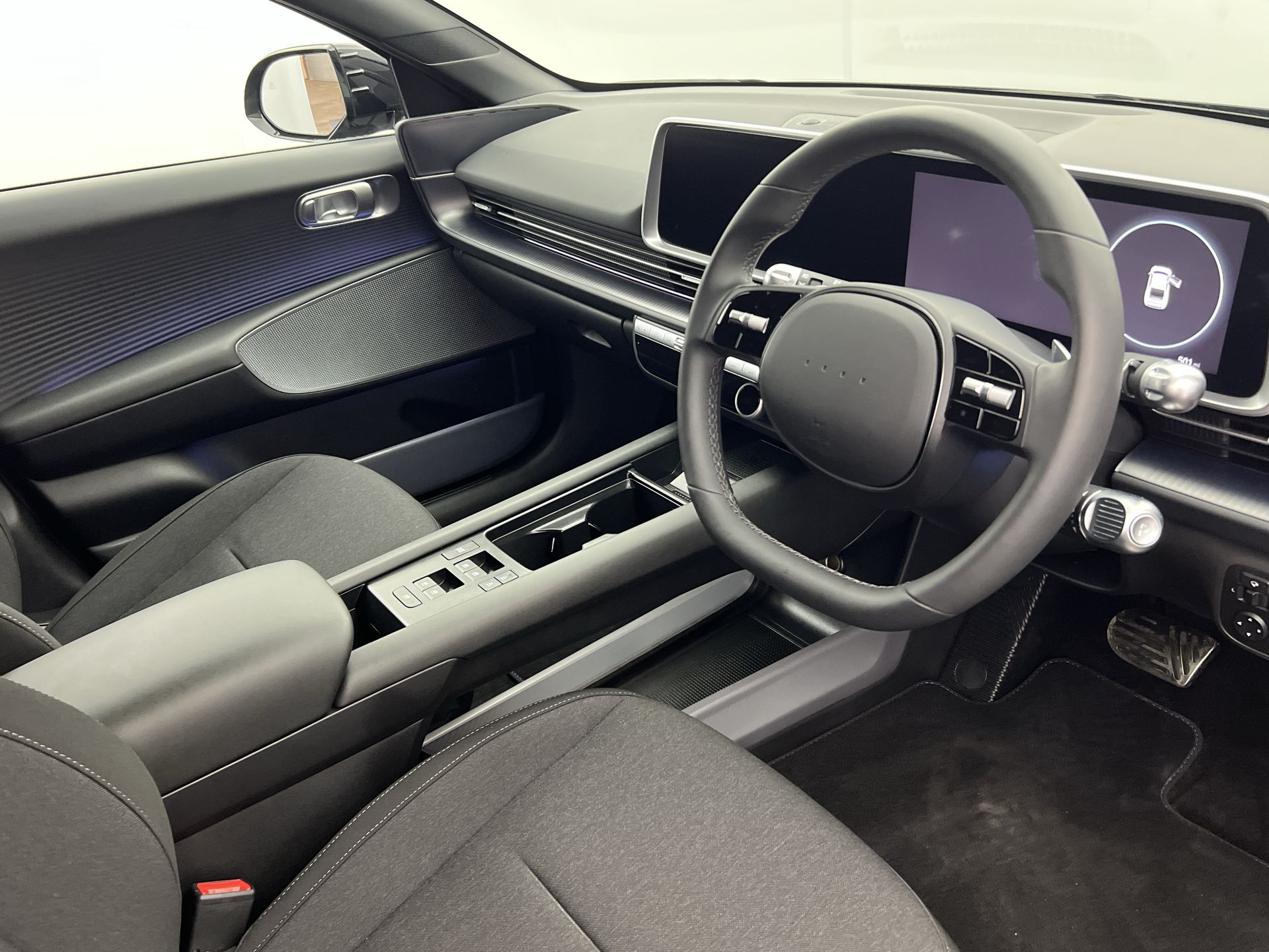 77KWH AWD
