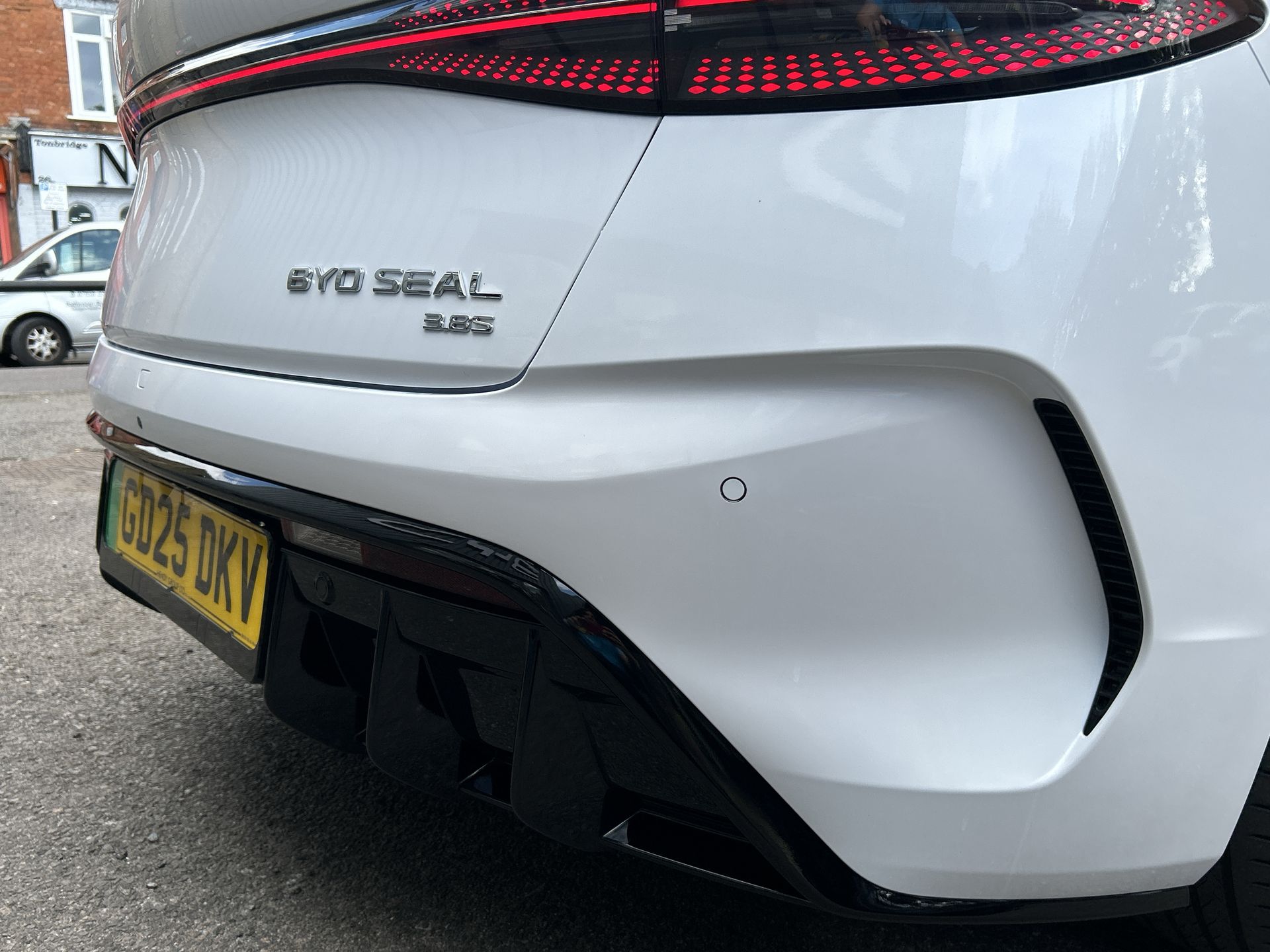 AWD 83KWH