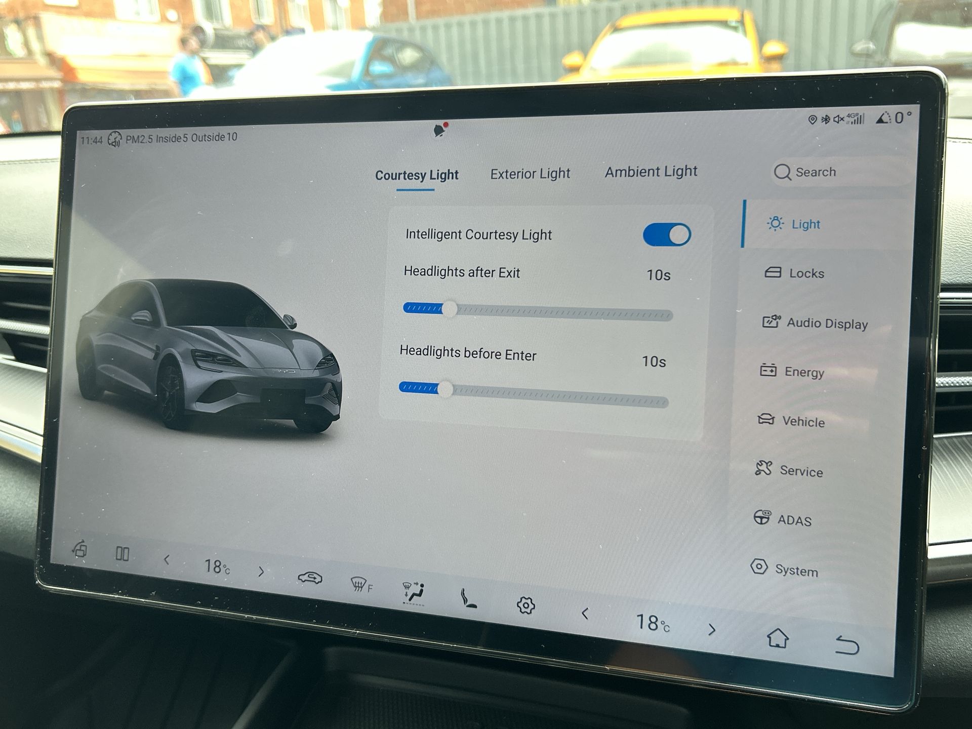 AWD 83KWH