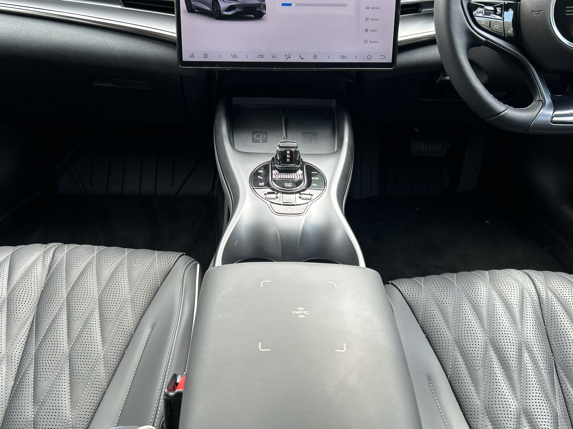 AWD 83KWH