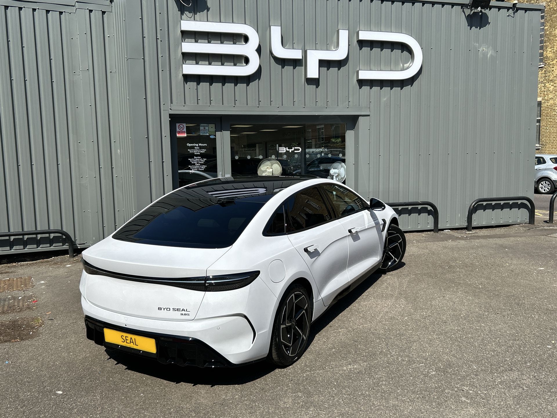 SEAL 390KW EXCELLENCE AWD 83KWH 4DR AUTO SALOON