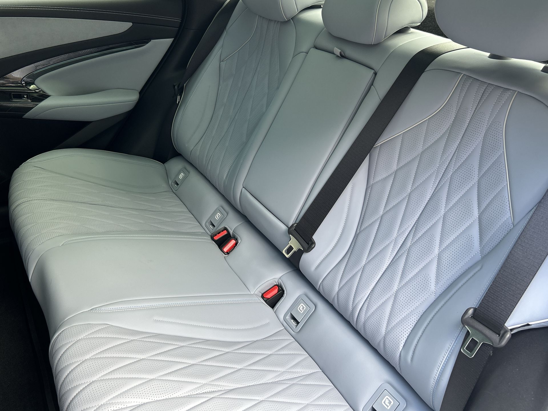 SEAL 390KW EXCELLENCE AWD 83KWH 4DR AUTO SALOON