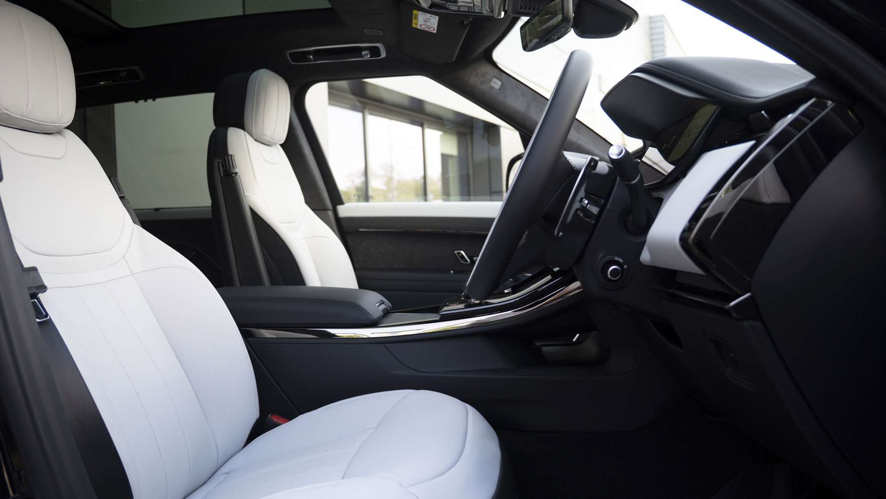 Land Rover RANGE ROVER SPORT, SUV, Santorini Black.