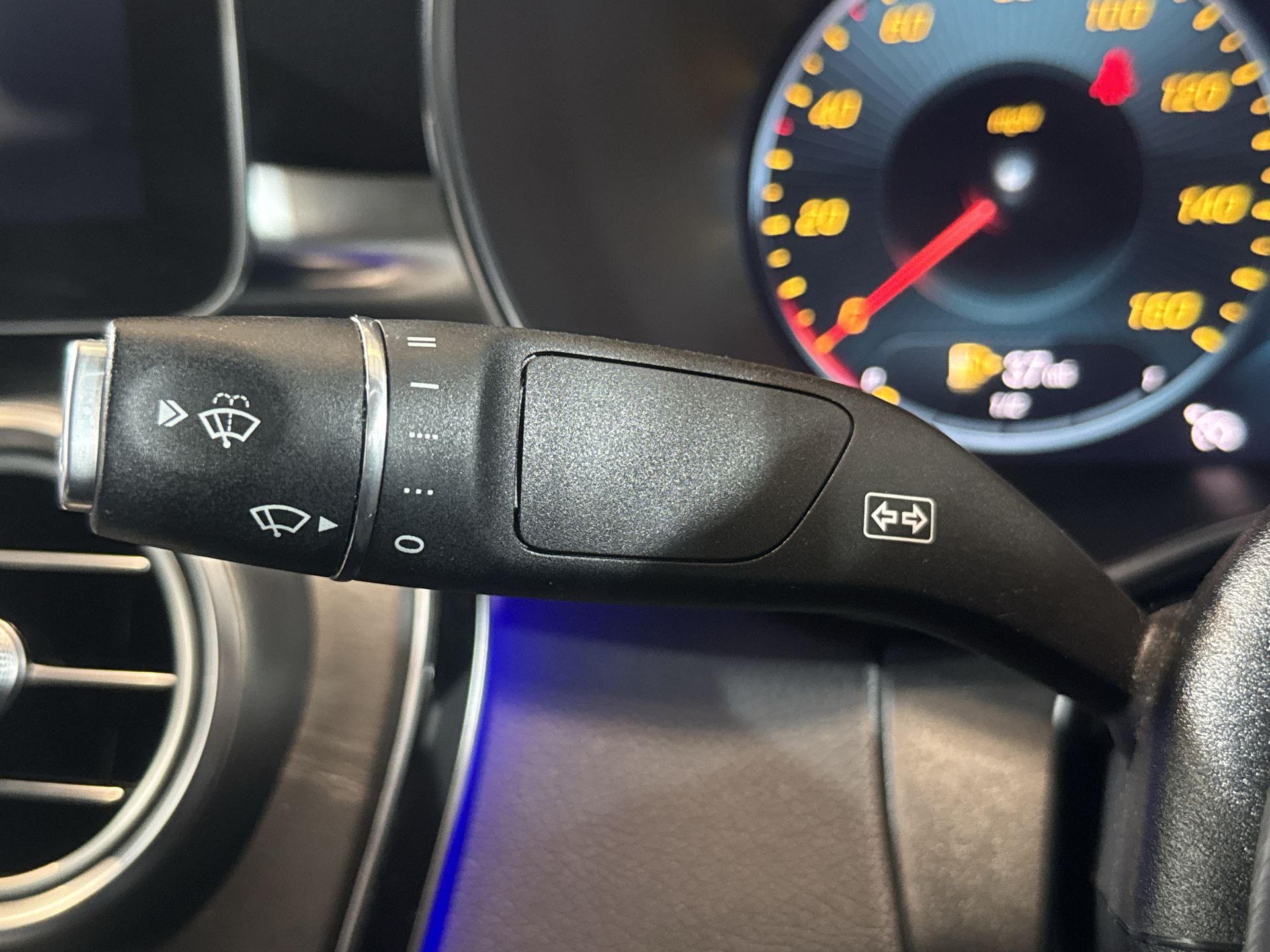 GLC 300D 4MATIC PREMIUM 9G-TRONIC