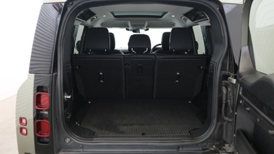 LAND ROVER DEFENDER 110