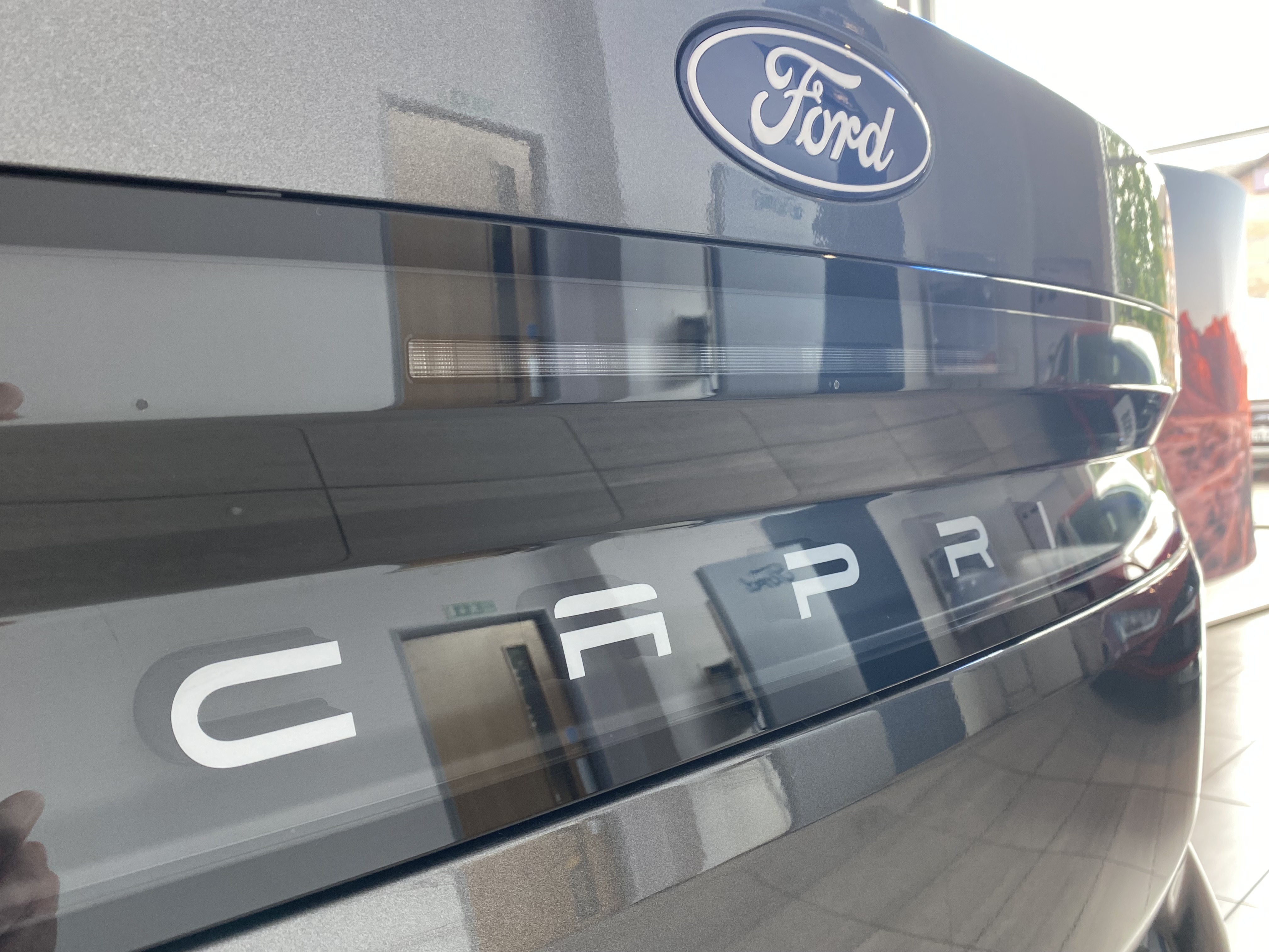 FORD CAPRI 250KW PREMIUM 79KWH AWD 5DR AUTO [DRIVER ASSIST]