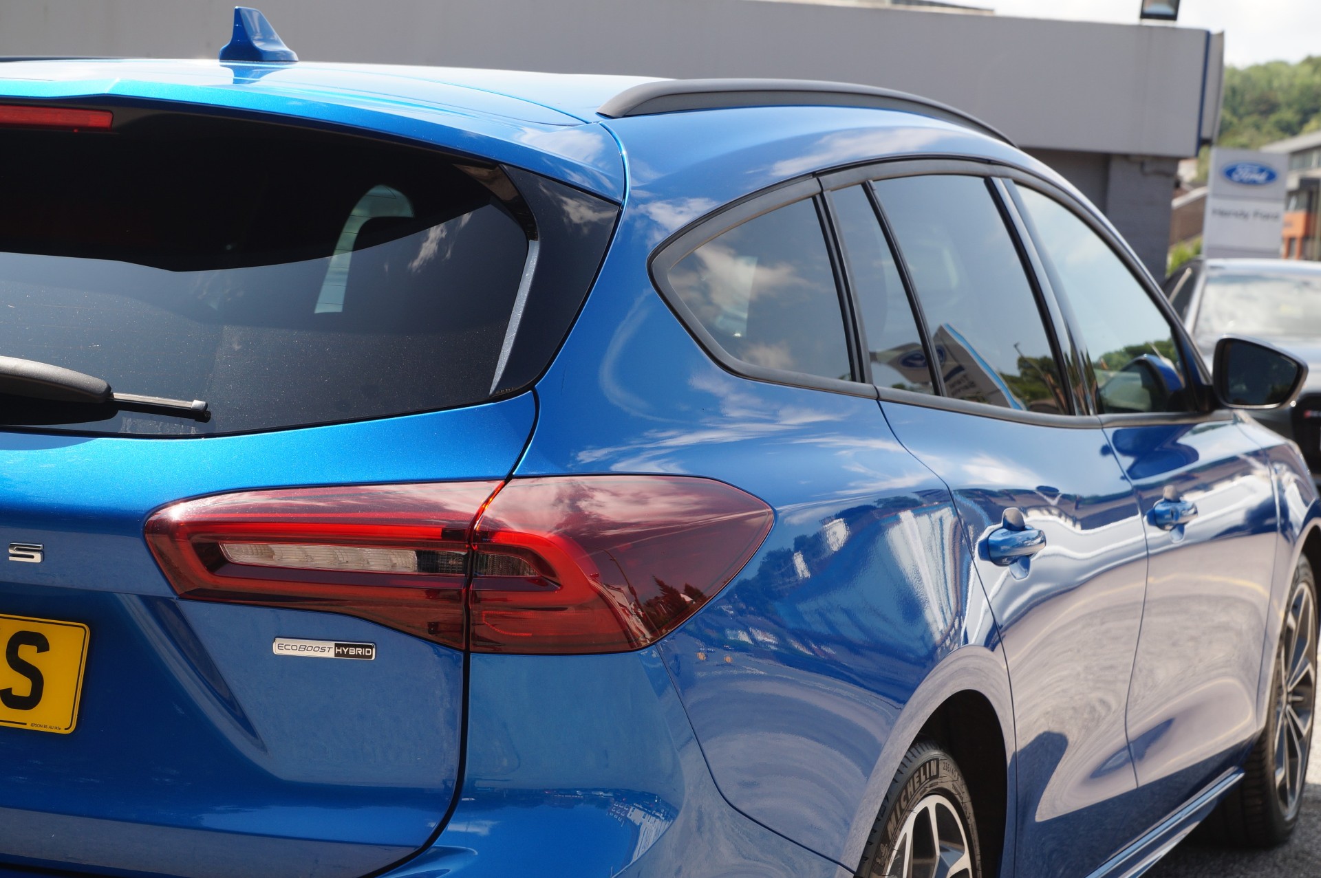 ECOBOOST HYBRID MHEV 155