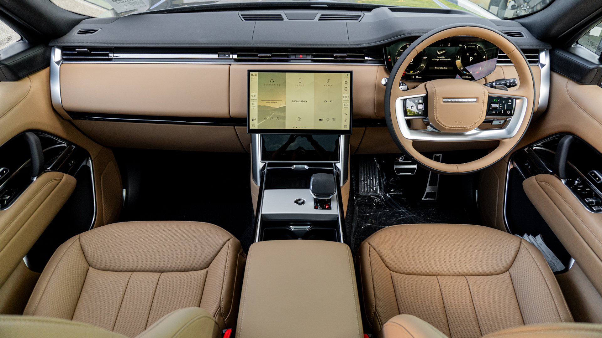 RANGE ROVER 3.0 D300 HSE 4DR AUTO ESTATE