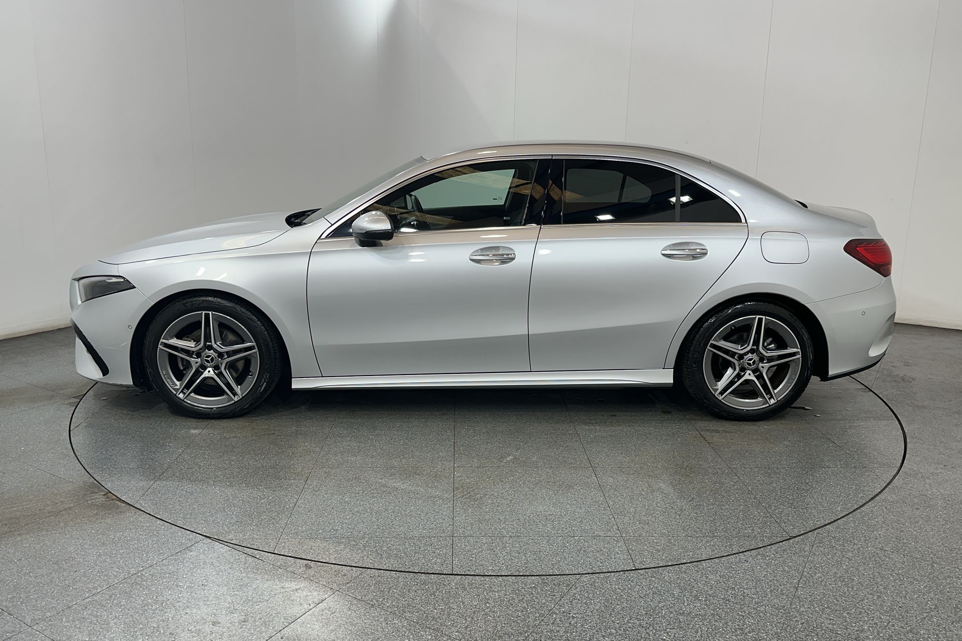 A180 EXECUTIVE