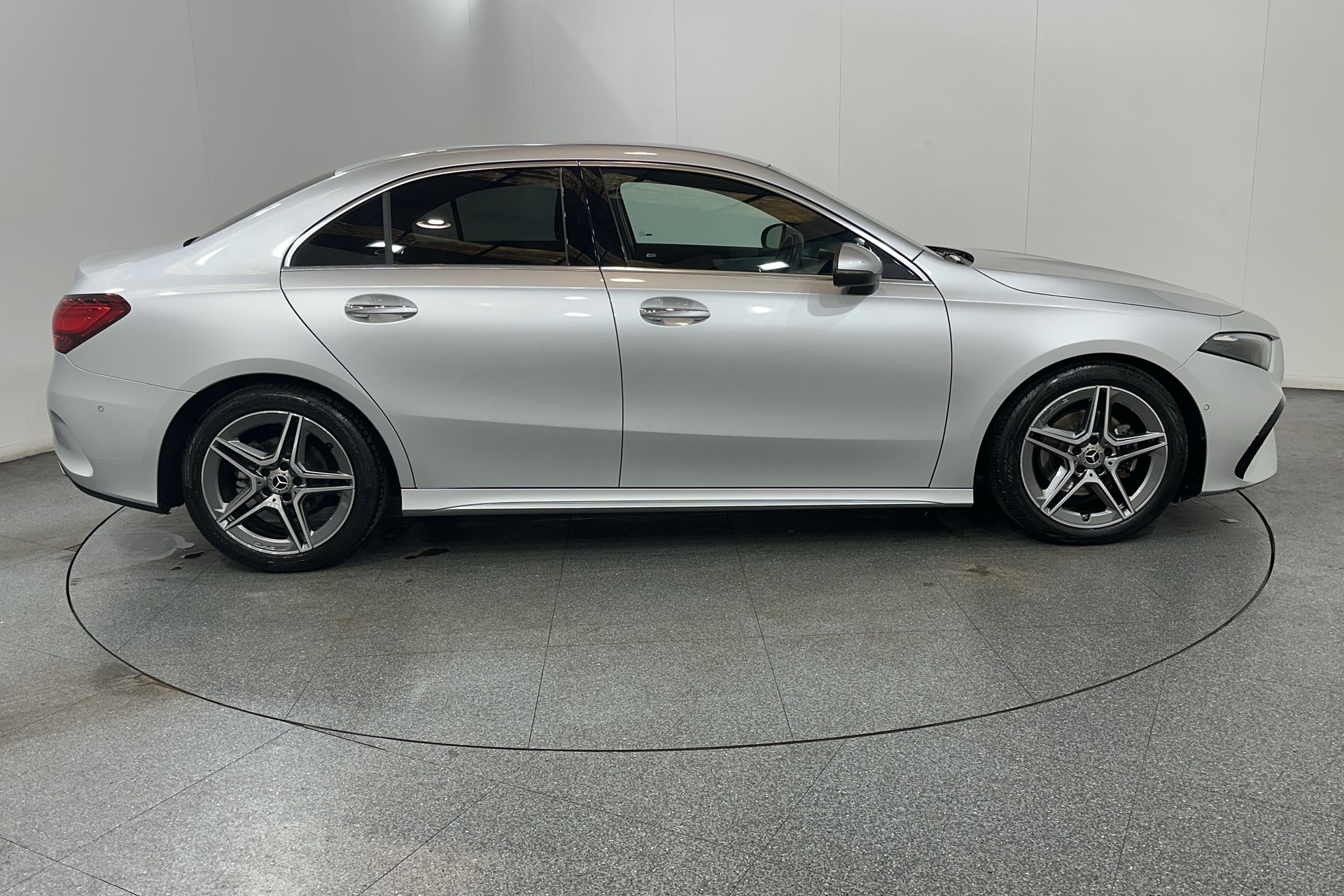 A180 EXECUTIVE