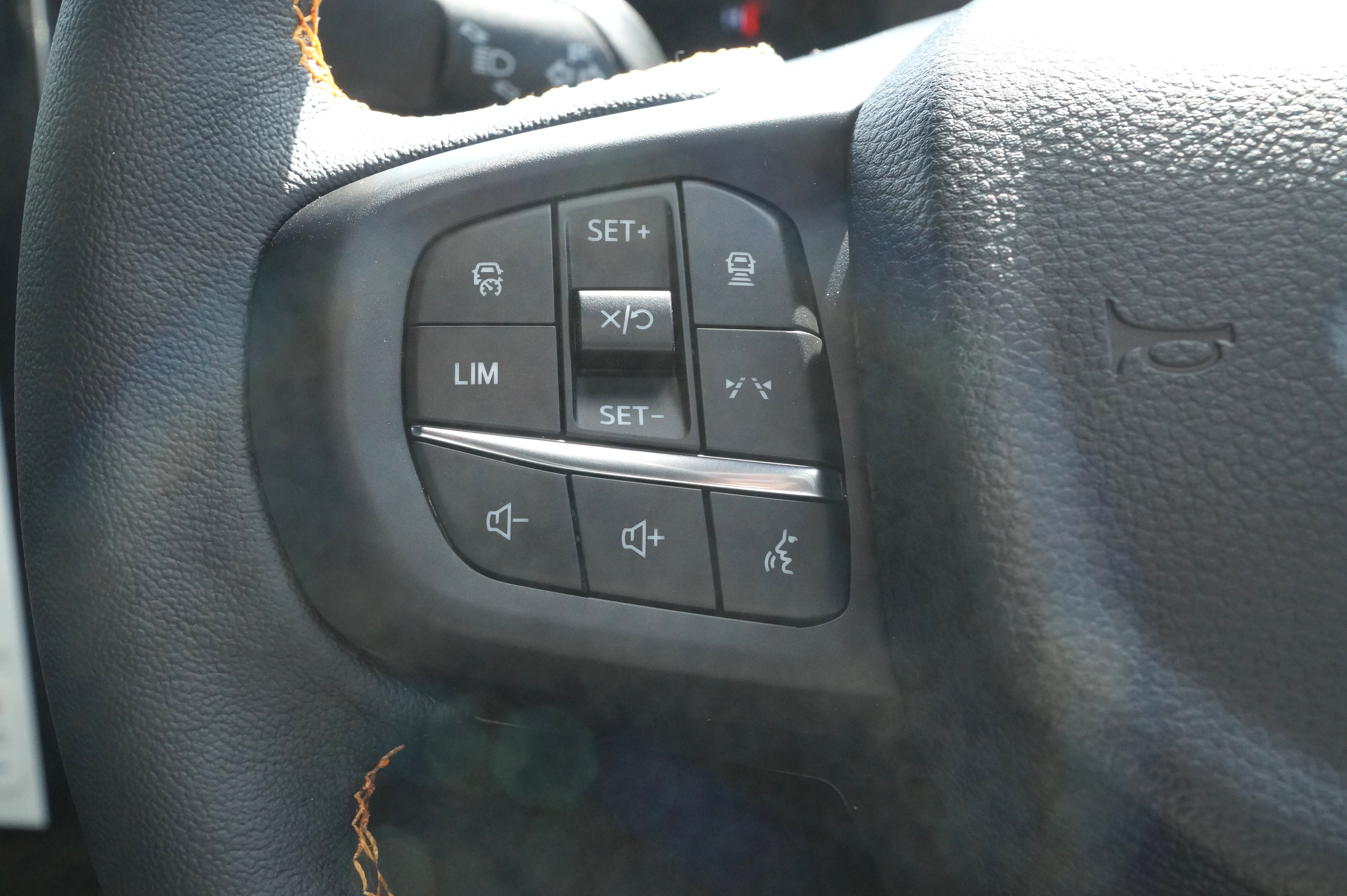 PICK UP D/CAB ECOBOOST PHEV 281