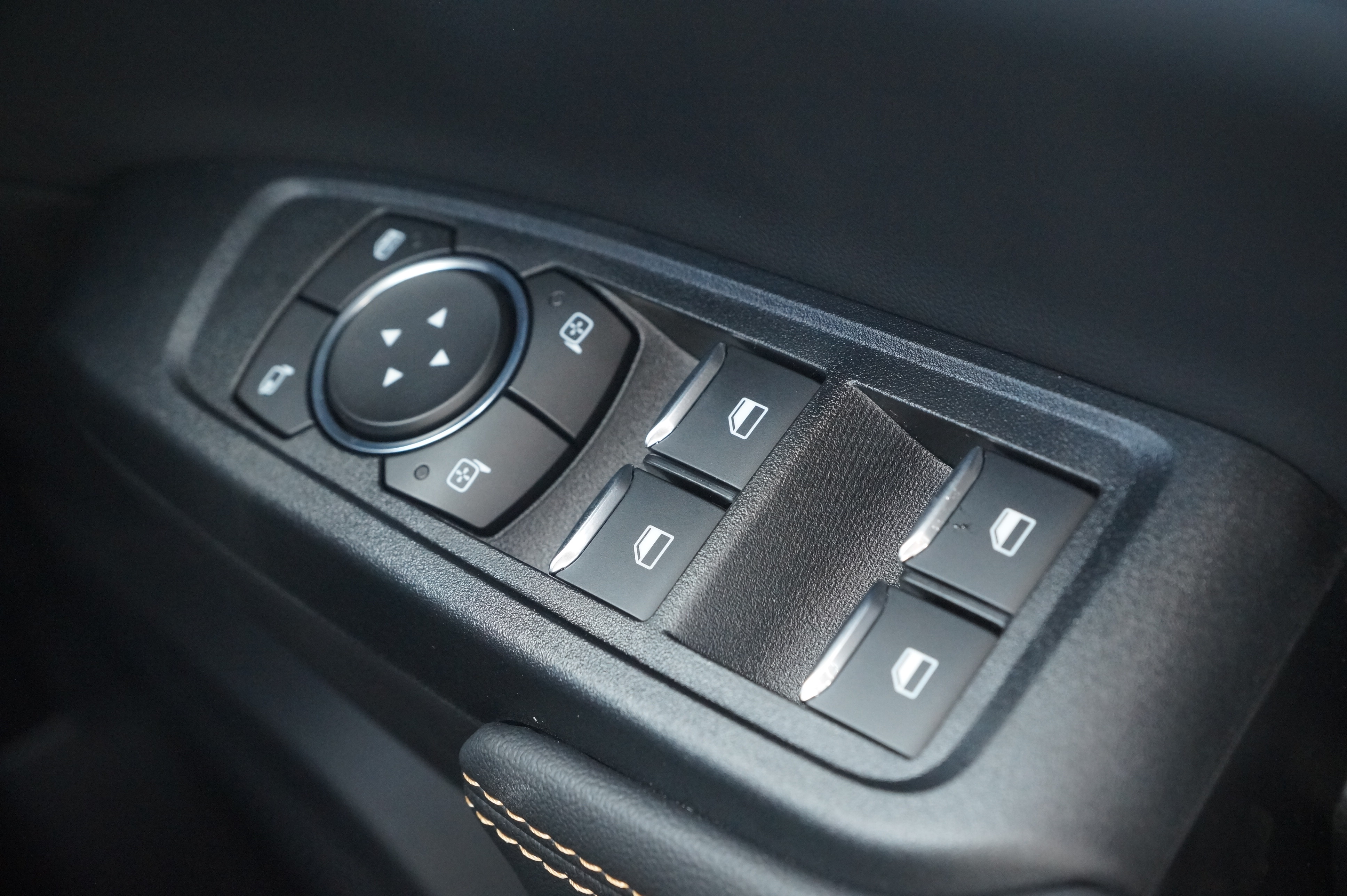 PICK UP D/CAB ECOBOOST PHEV 281