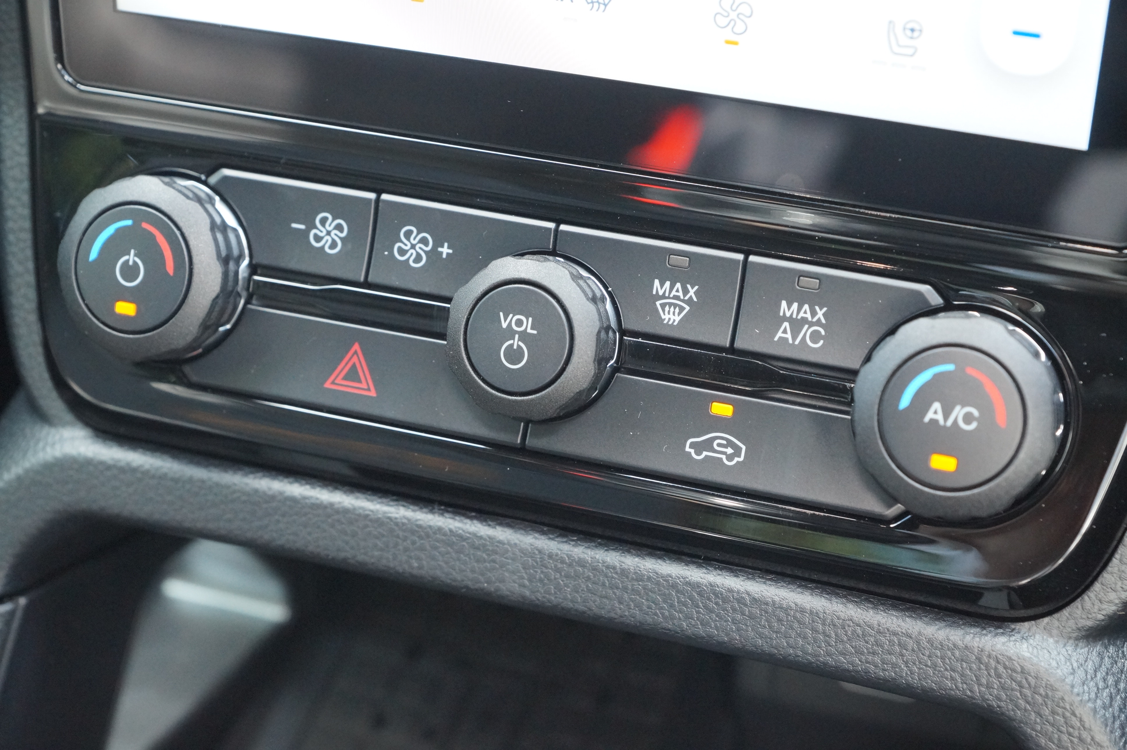 PICK UP D/CAB ECOBOOST PHEV 281