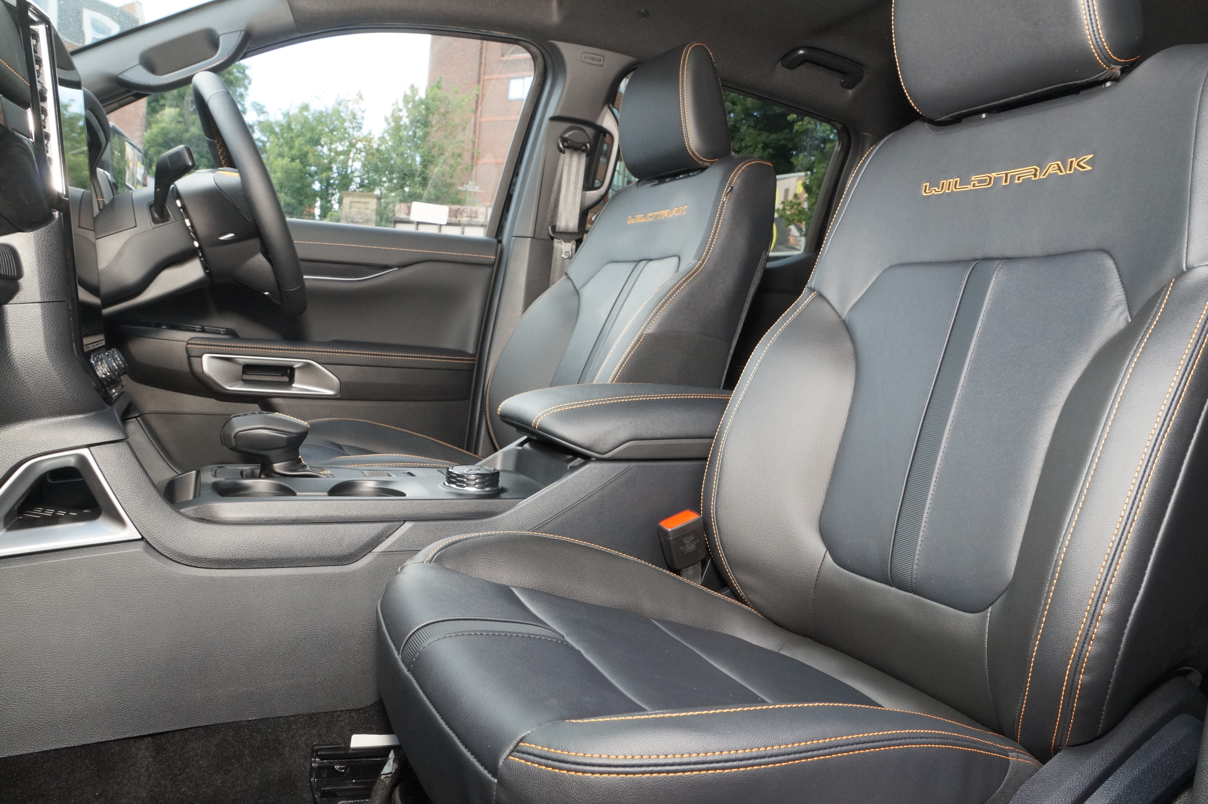 PICK UP D/CAB ECOBOOST PHEV 281