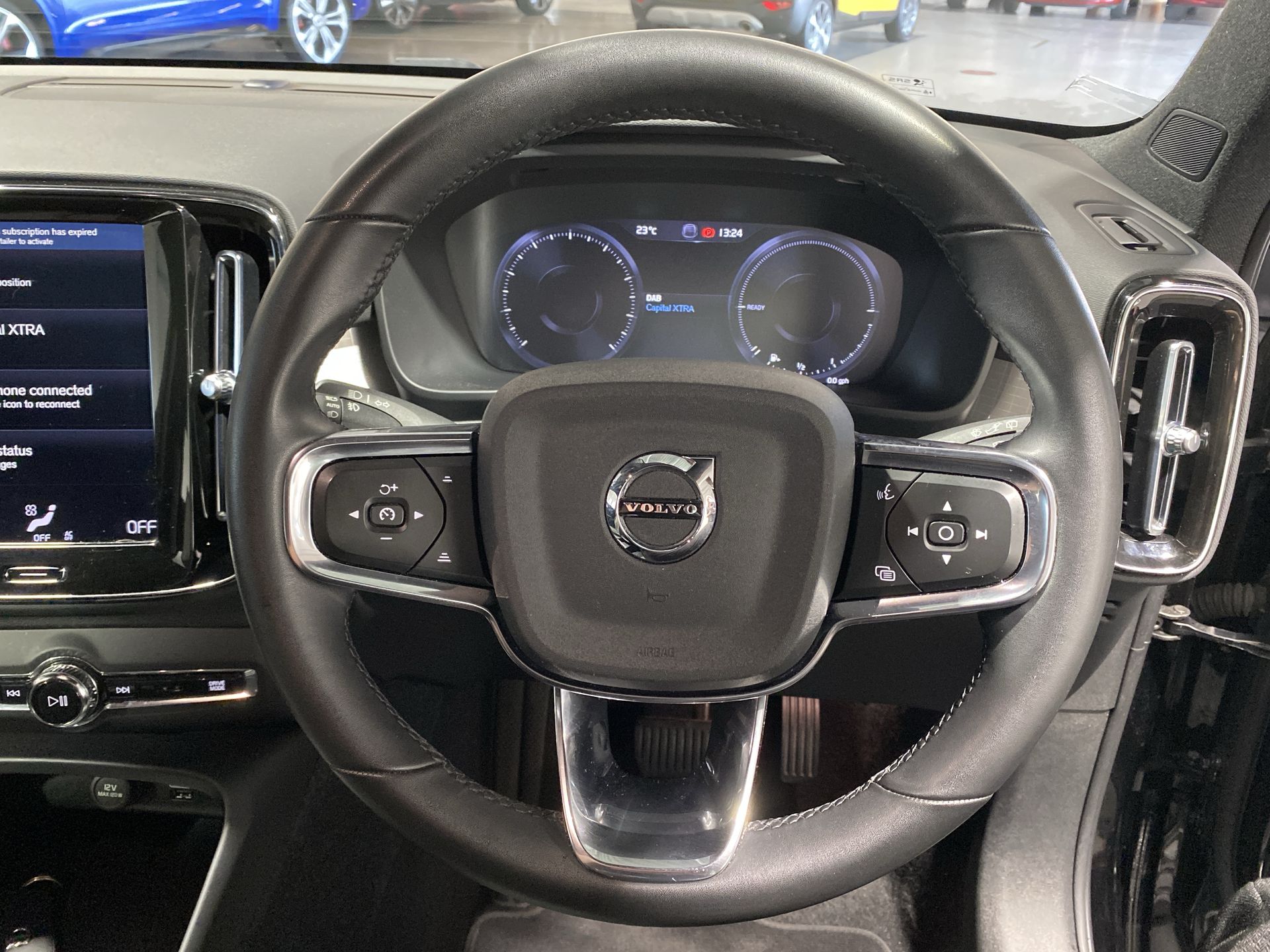 T4 RECHARGE PHEV BRIGHT
