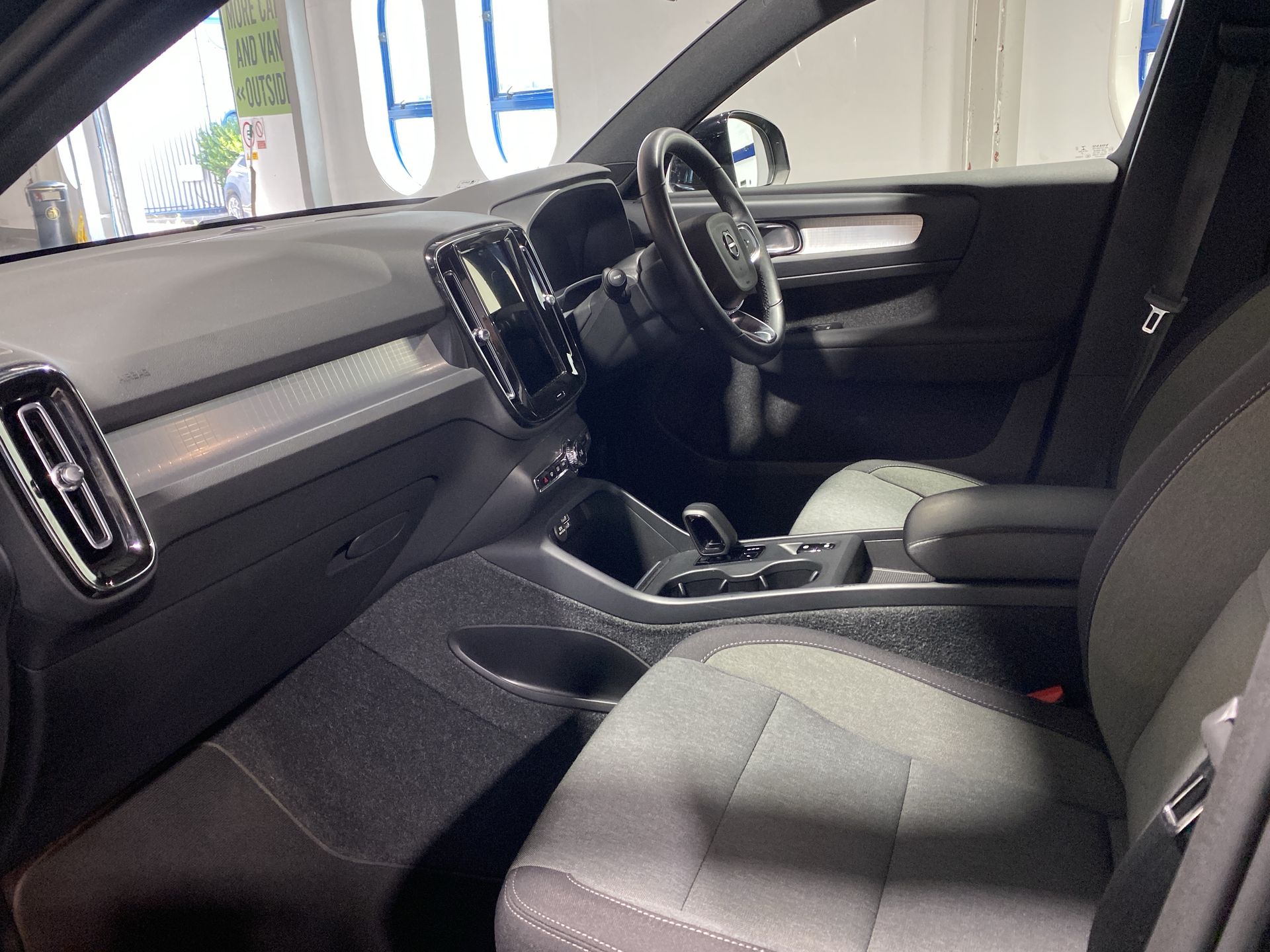 T4 RECHARGE PHEV BRIGHT