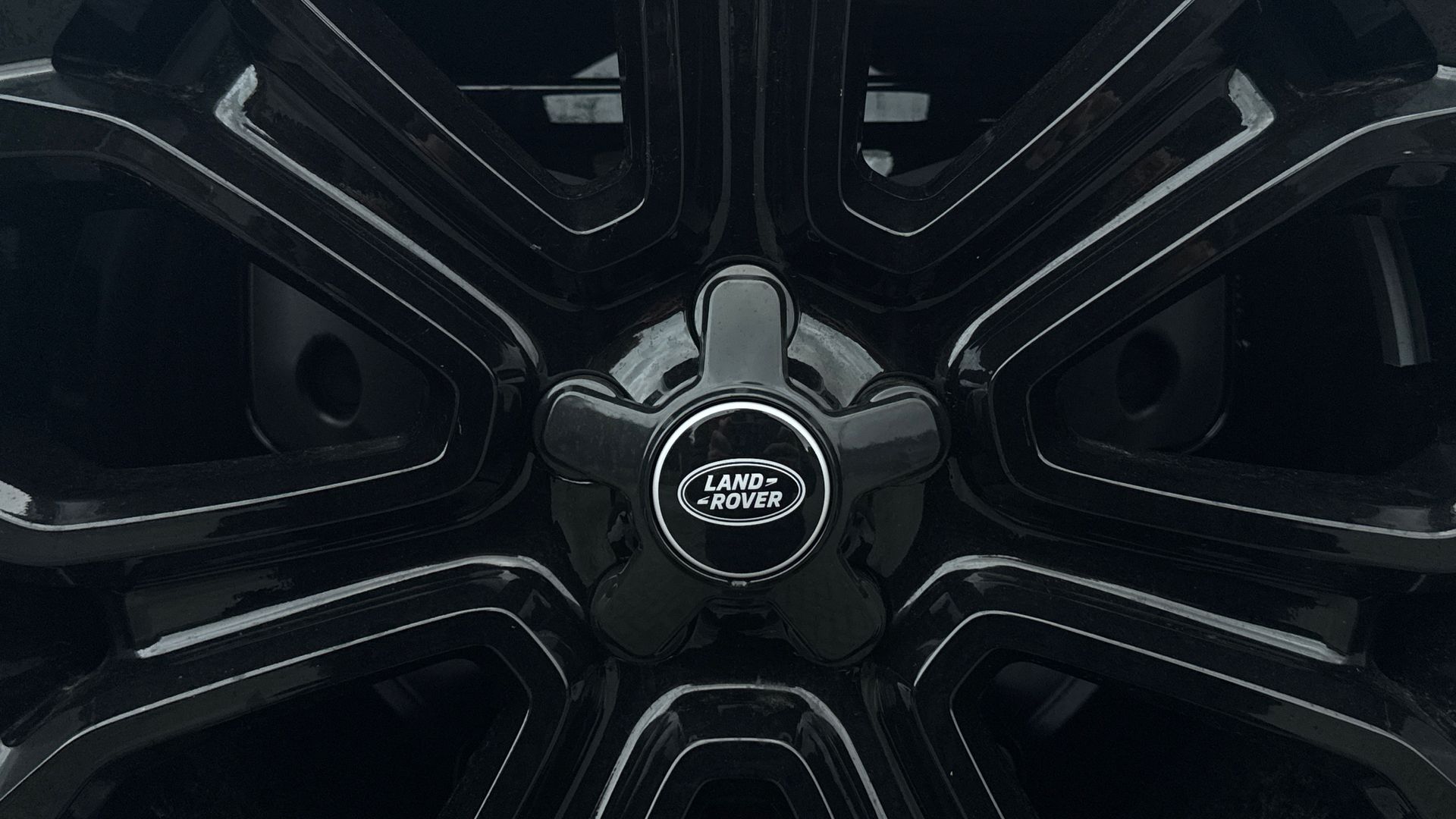 DEFENDER 4.4 P635 OCTA 110 5DR AUTO ESTATE