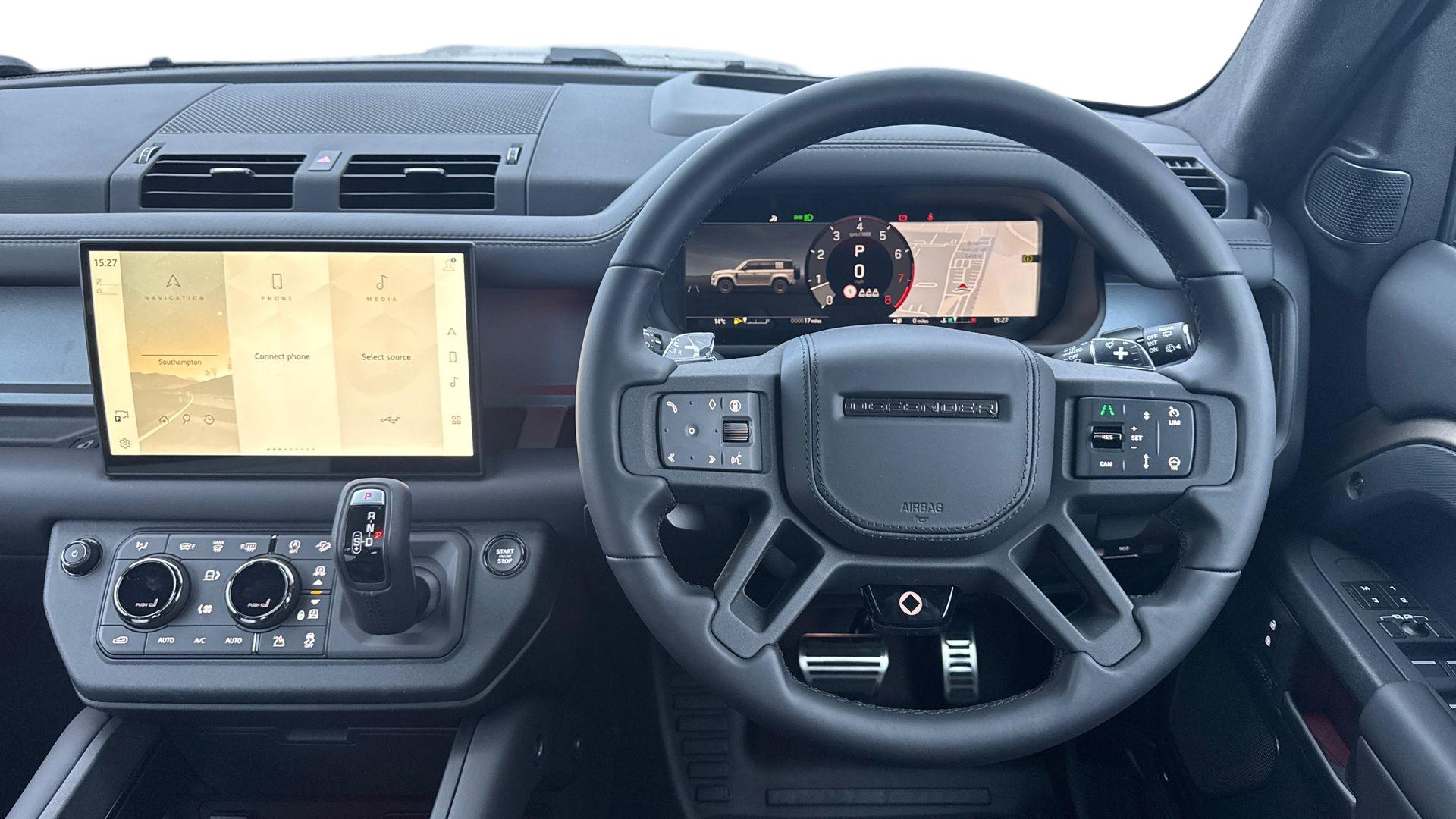 DEFENDER 4.4 P635 OCTA 110 5DR AUTO ESTATE