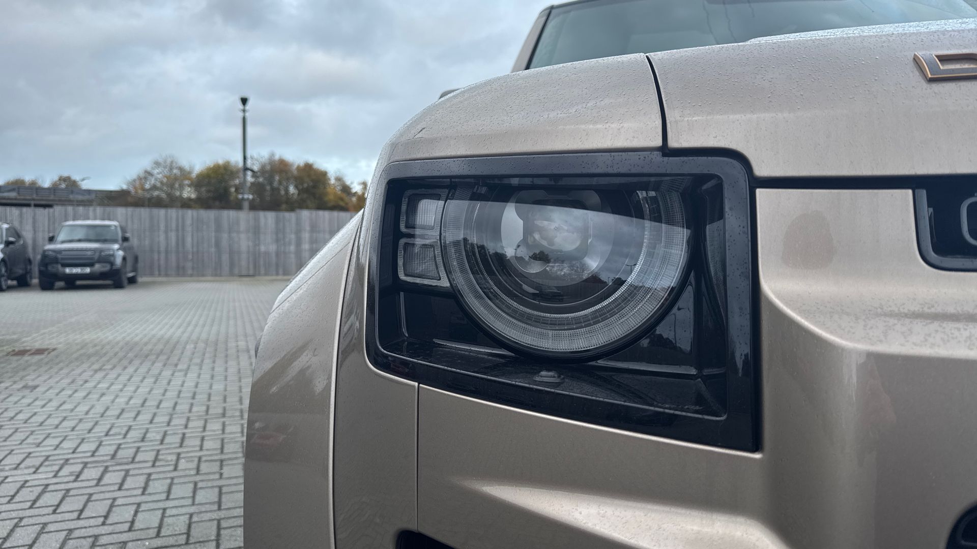 DEFENDER 4.4 P635 OCTA 110 5DR AUTO ESTATE