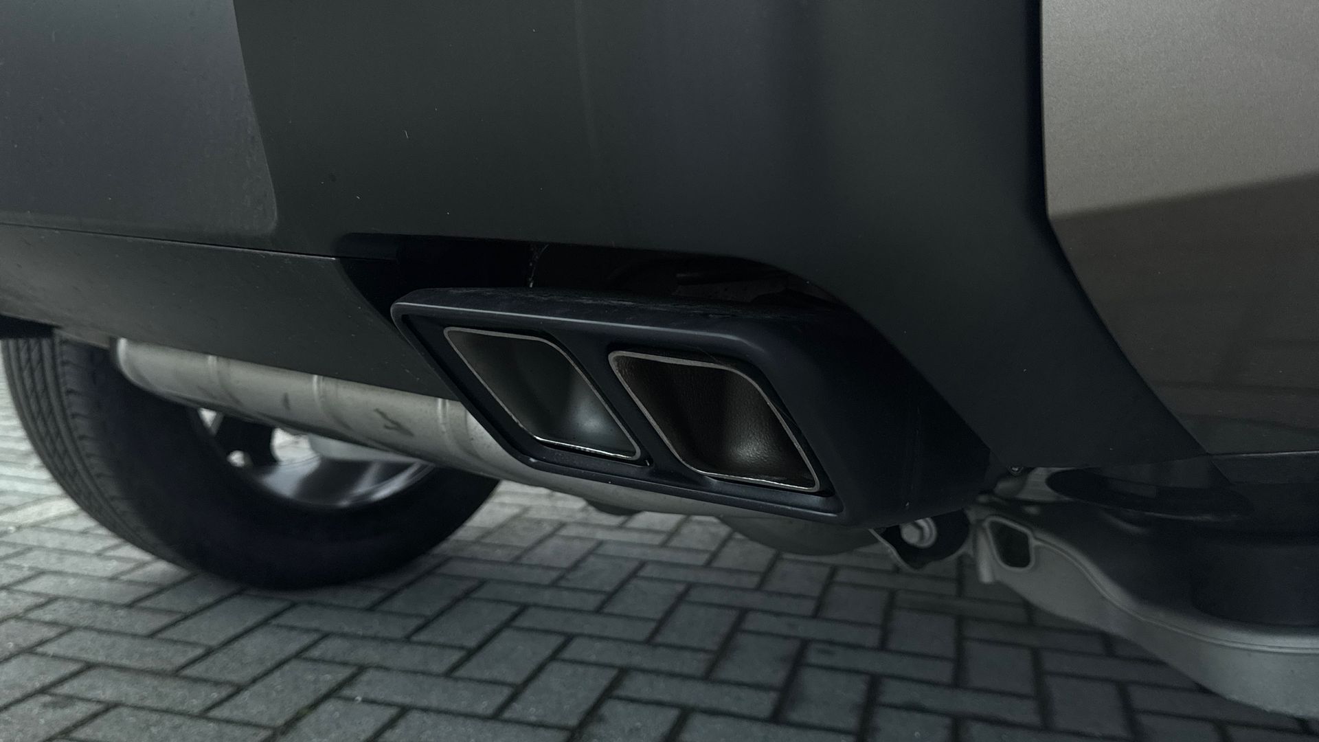 DEFENDER 4.4 P635 OCTA 110 5DR AUTO ESTATE