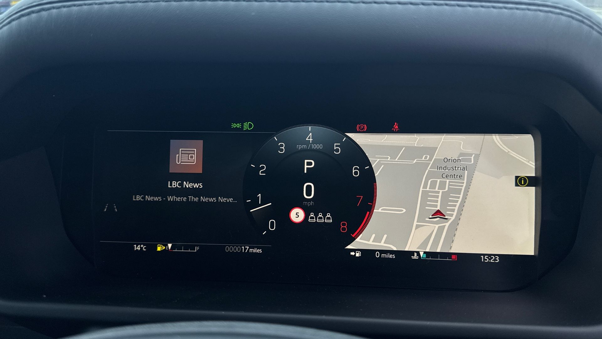 DEFENDER 4.4 P635 OCTA 110 5DR AUTO ESTATE