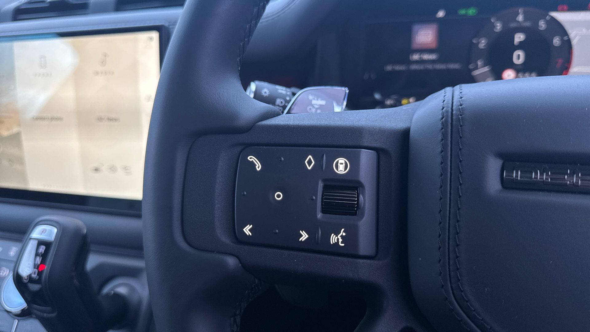 DEFENDER 4.4 P635 OCTA 110 5DR AUTO ESTATE