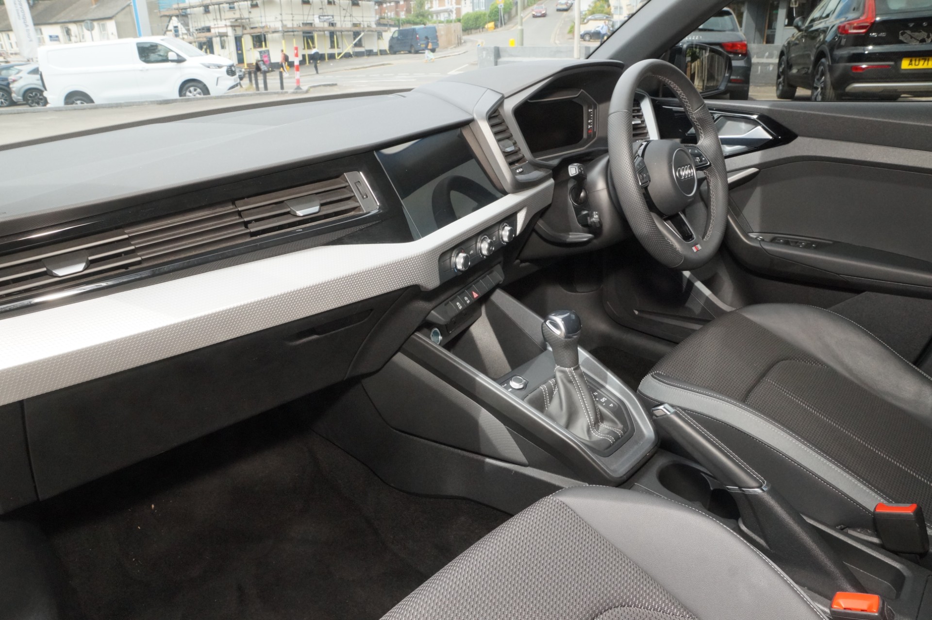 25 TFSI S TRONIC