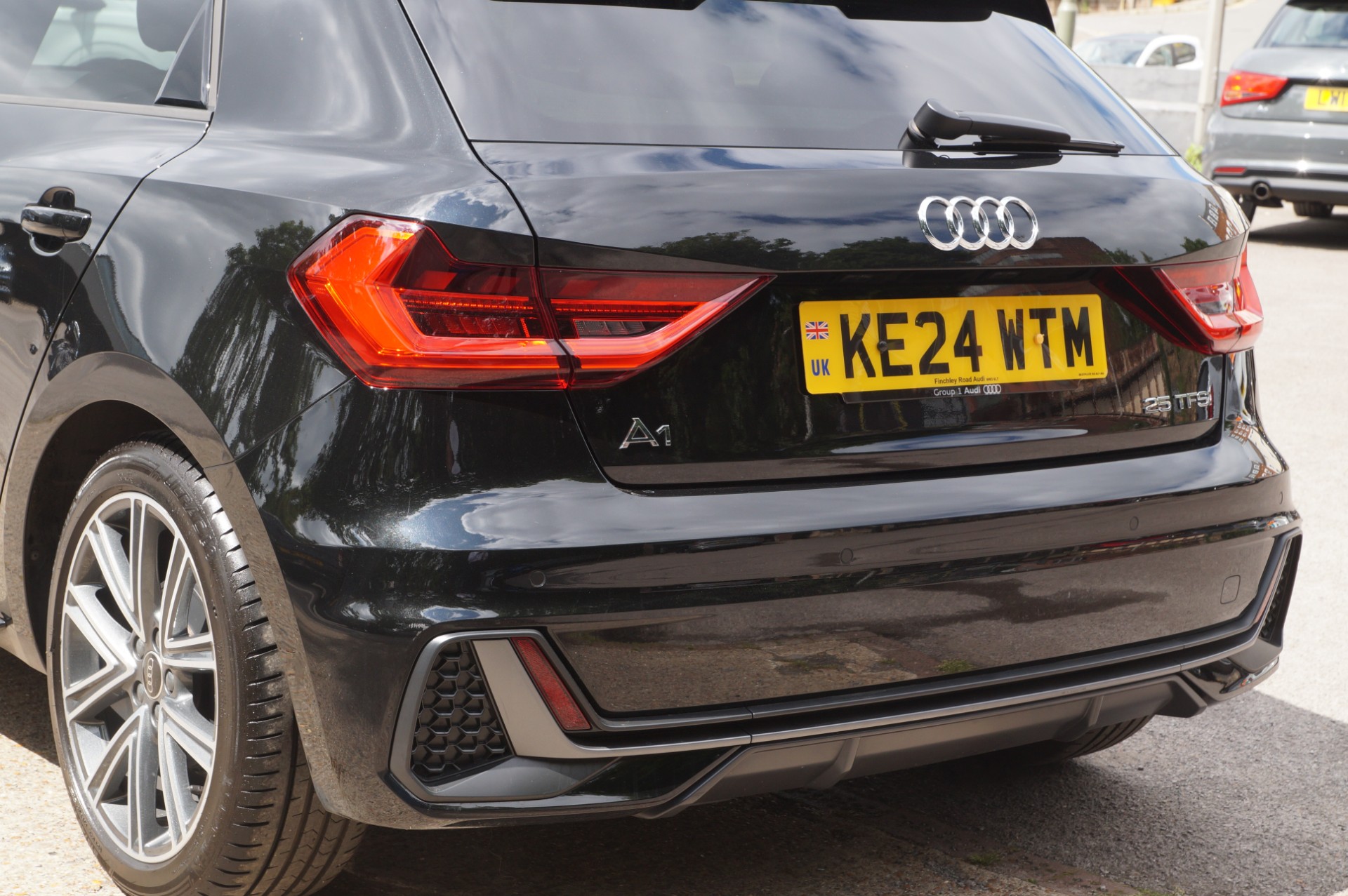 25 TFSI S TRONIC