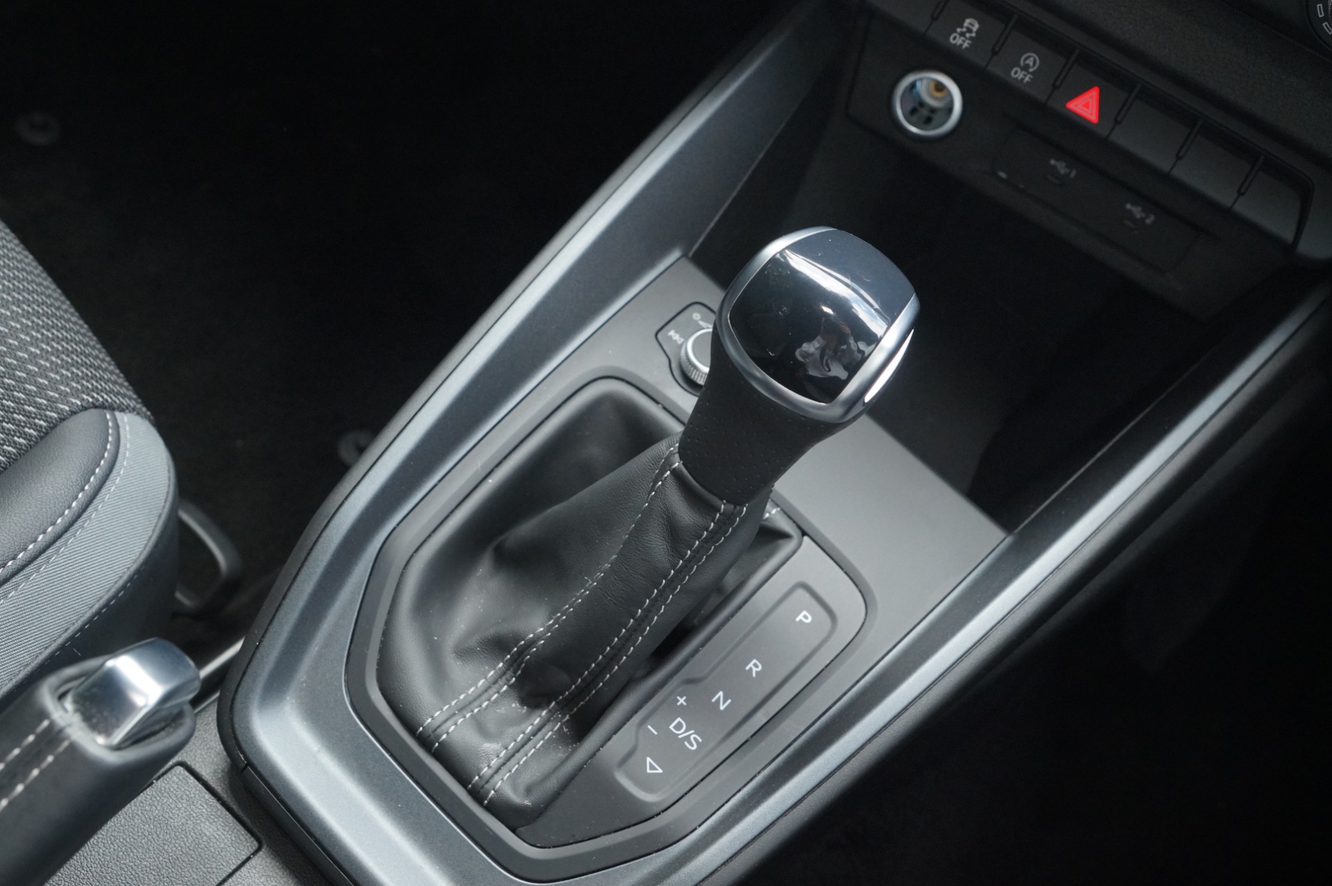 25 TFSI S TRONIC