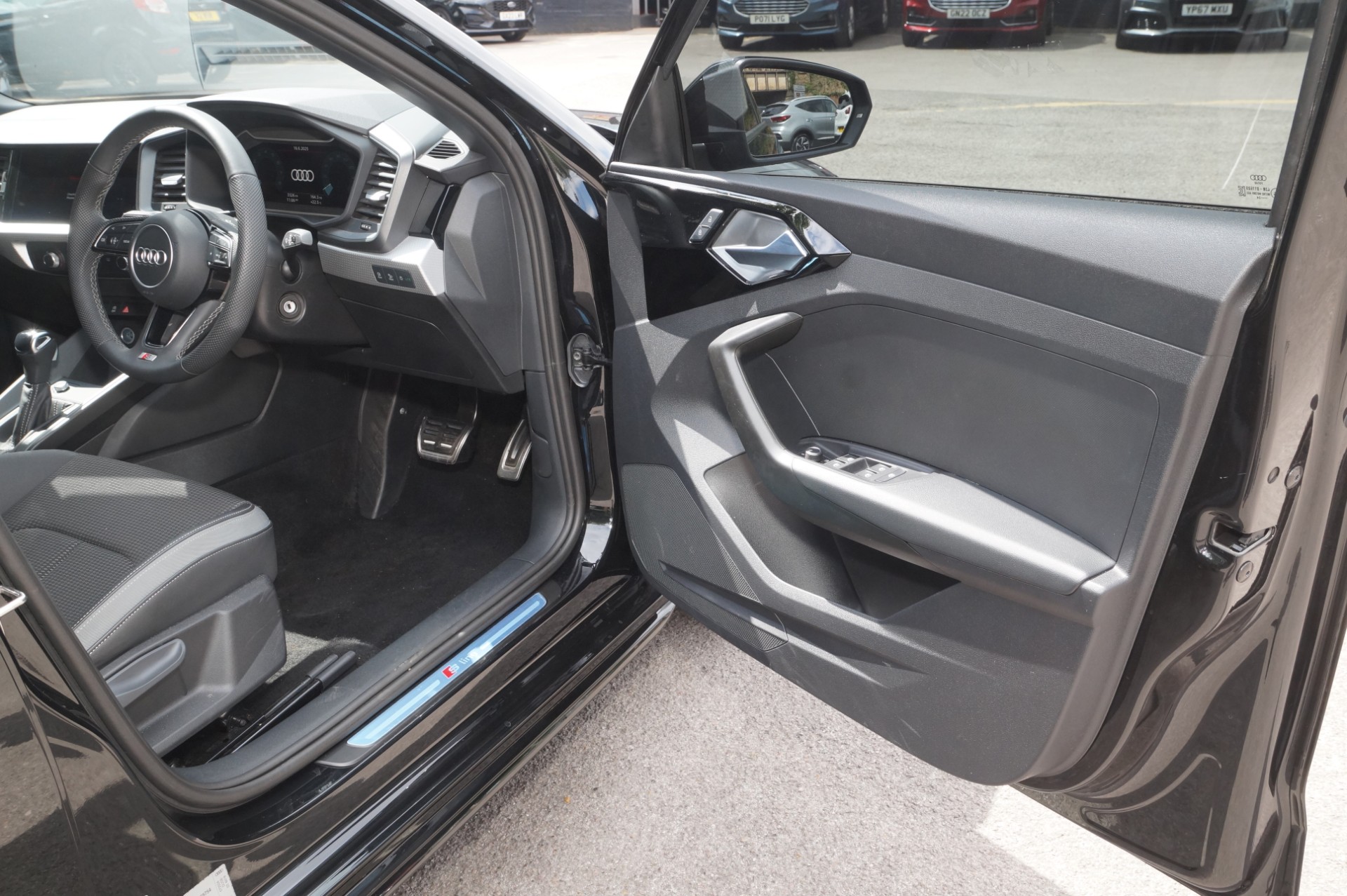 25 TFSI S TRONIC