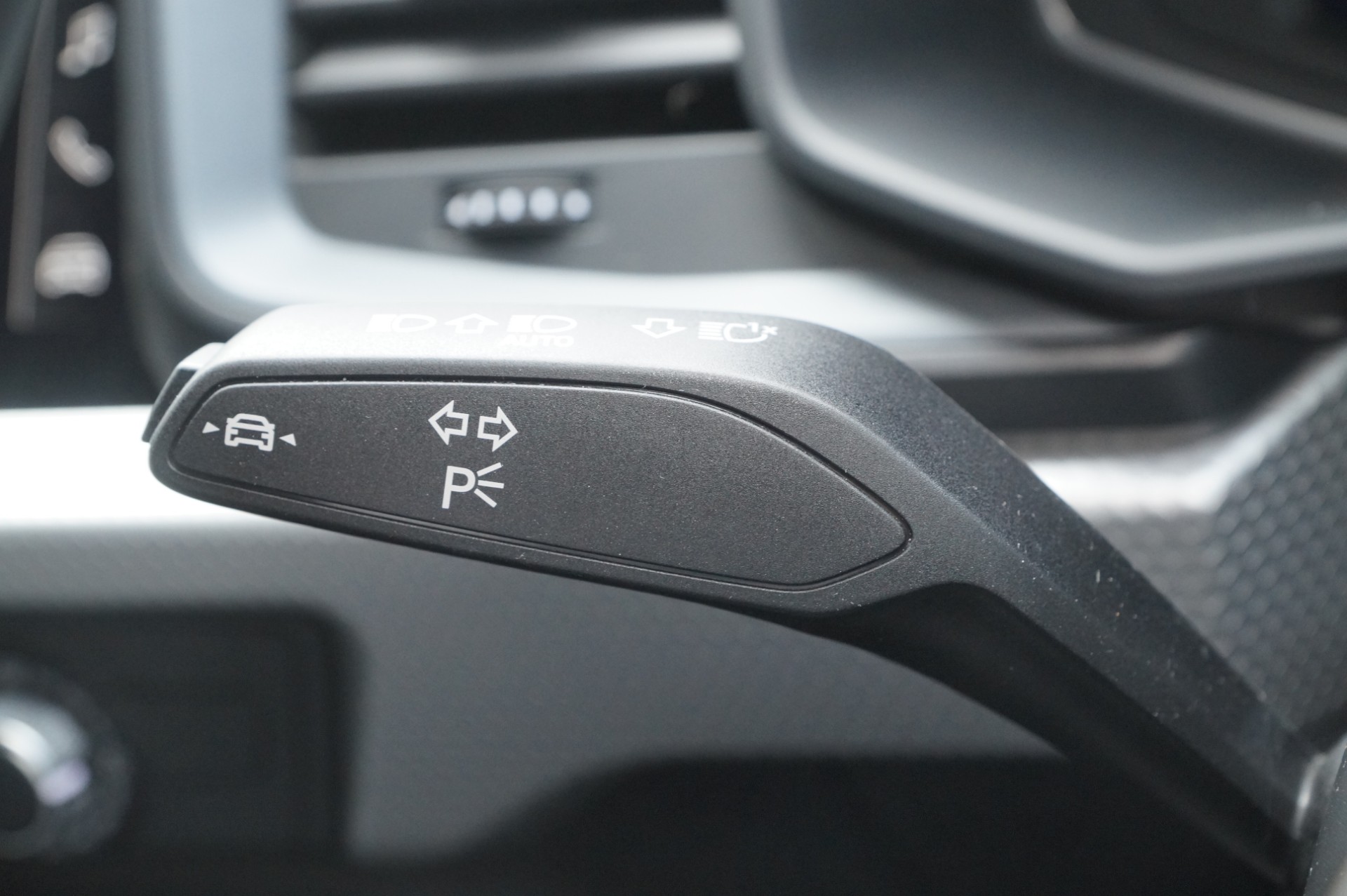 25 TFSI S TRONIC