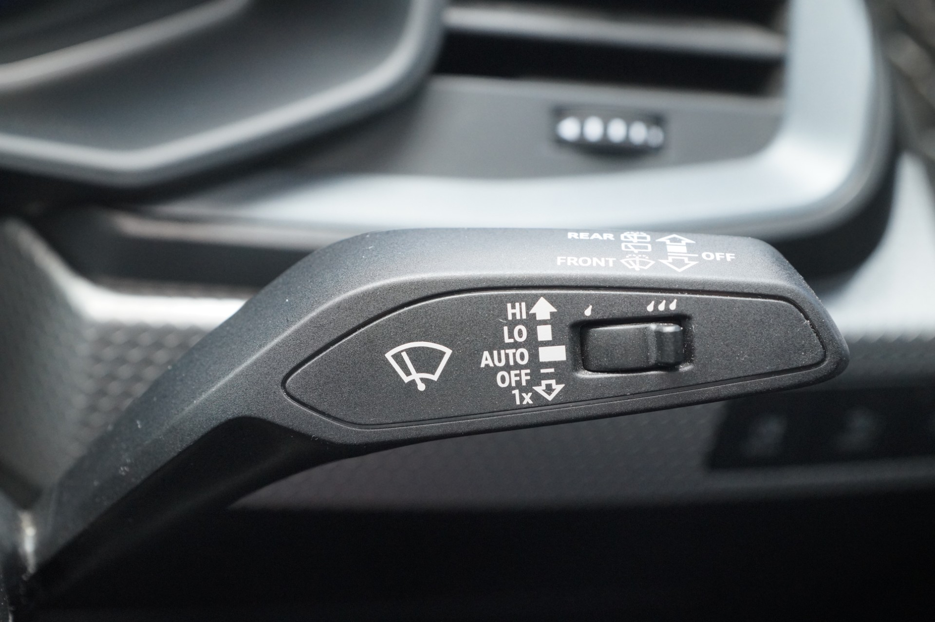25 TFSI S TRONIC