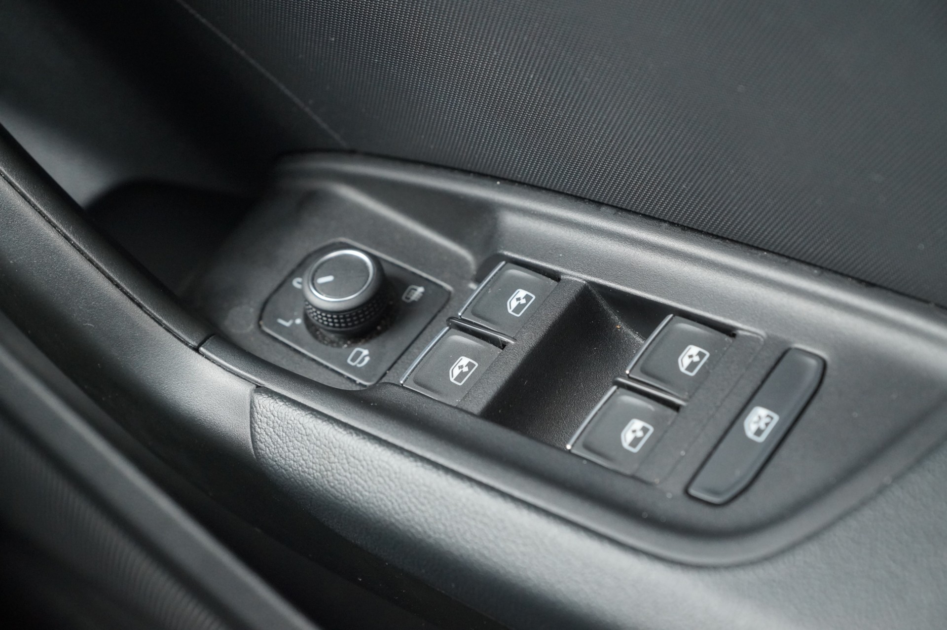 25 TFSI S TRONIC