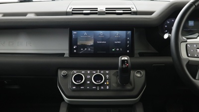 LAND ROVER DEFENDER 110