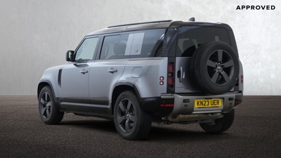 LAND ROVER DEFENDER 110