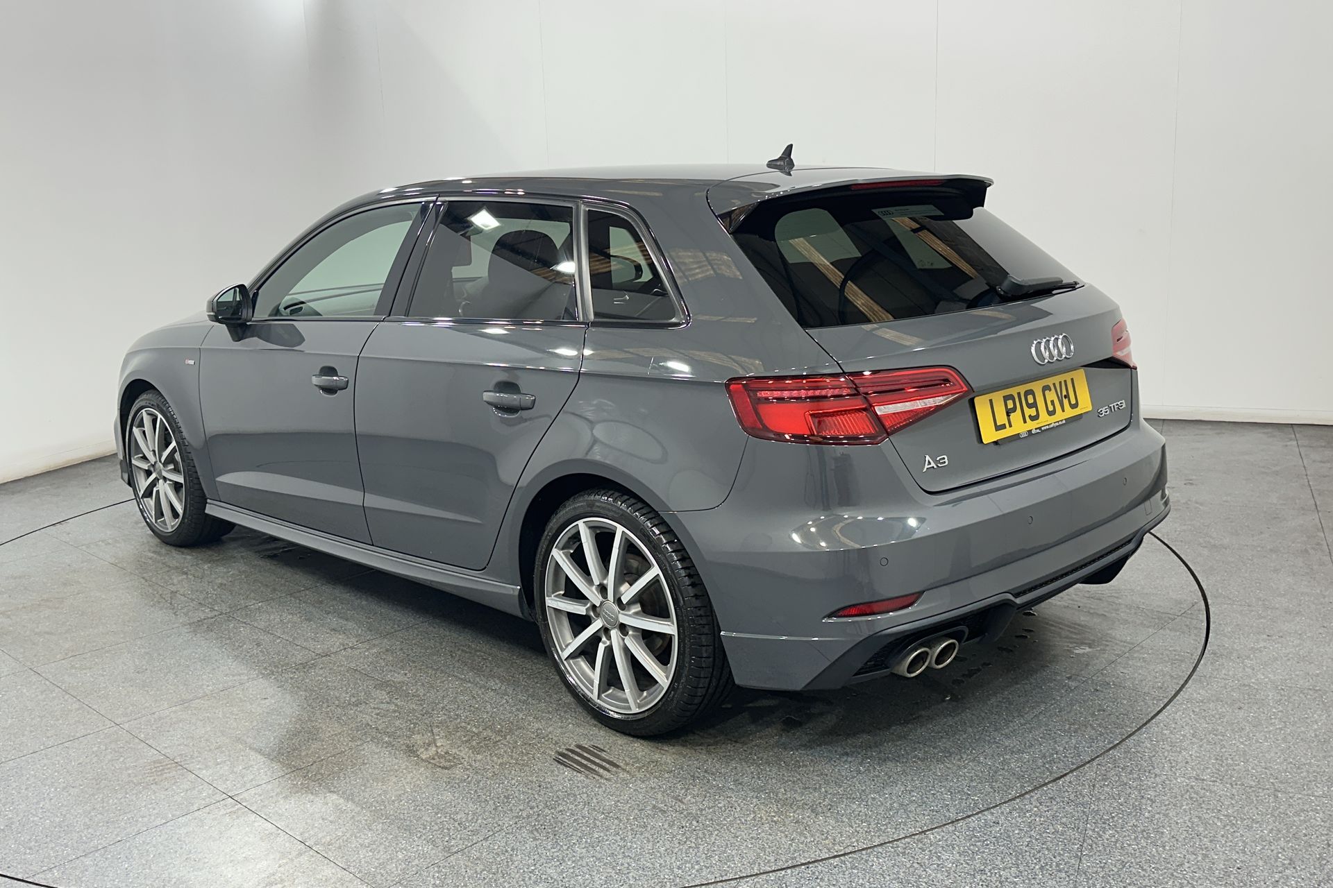 35 TFSI S TRONIC