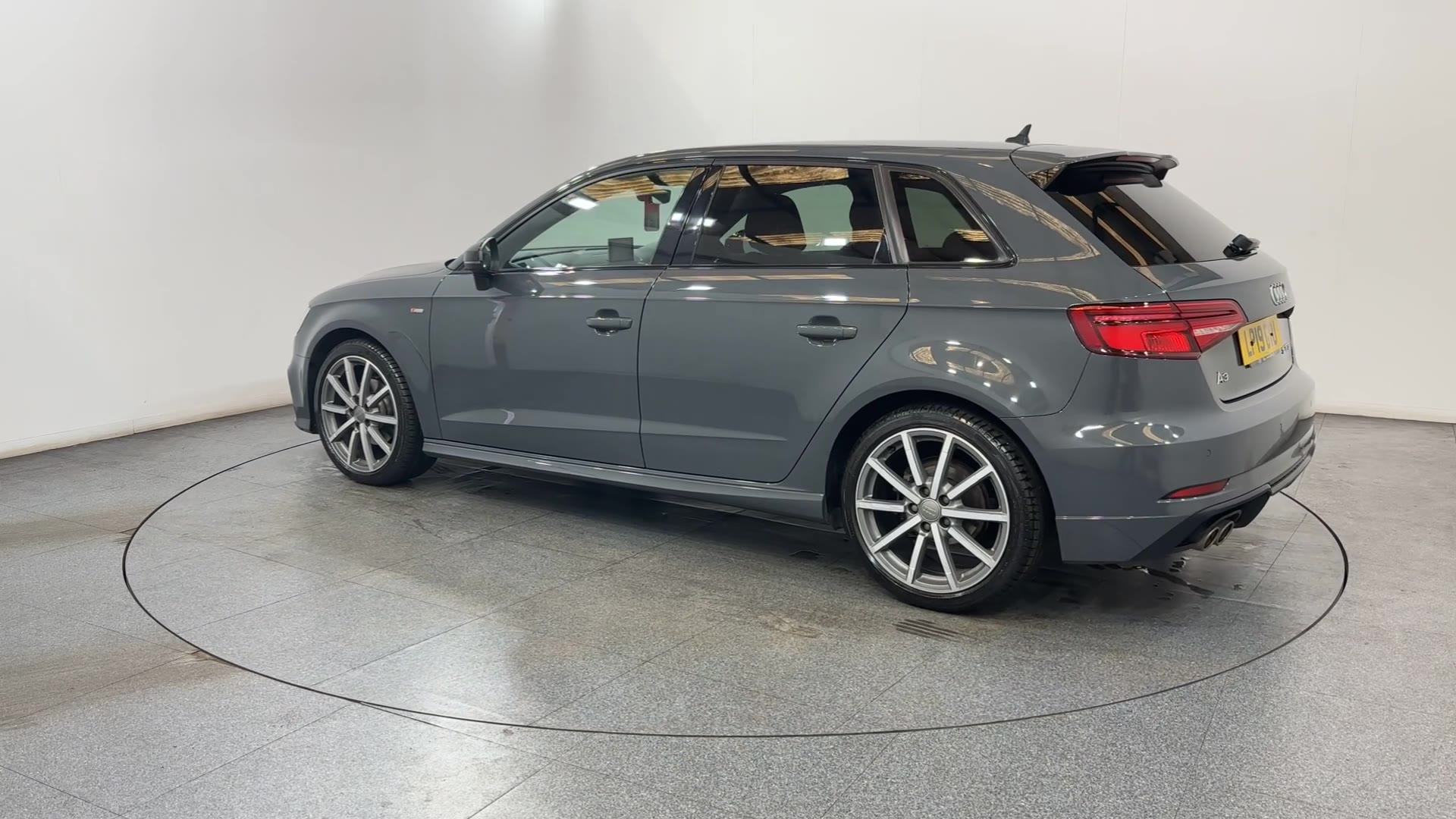 35 TFSI S TRONIC