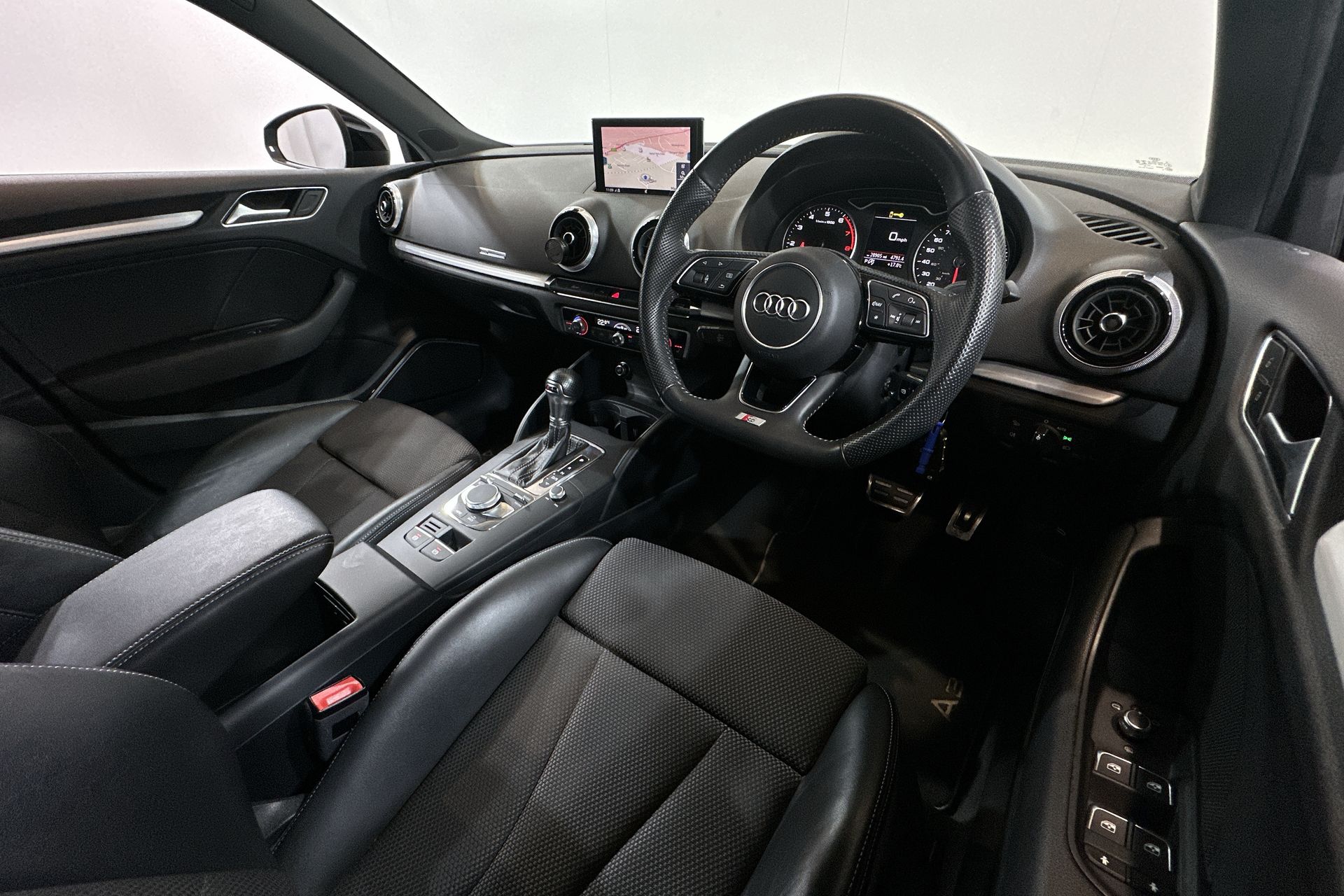 35 TFSI S TRONIC