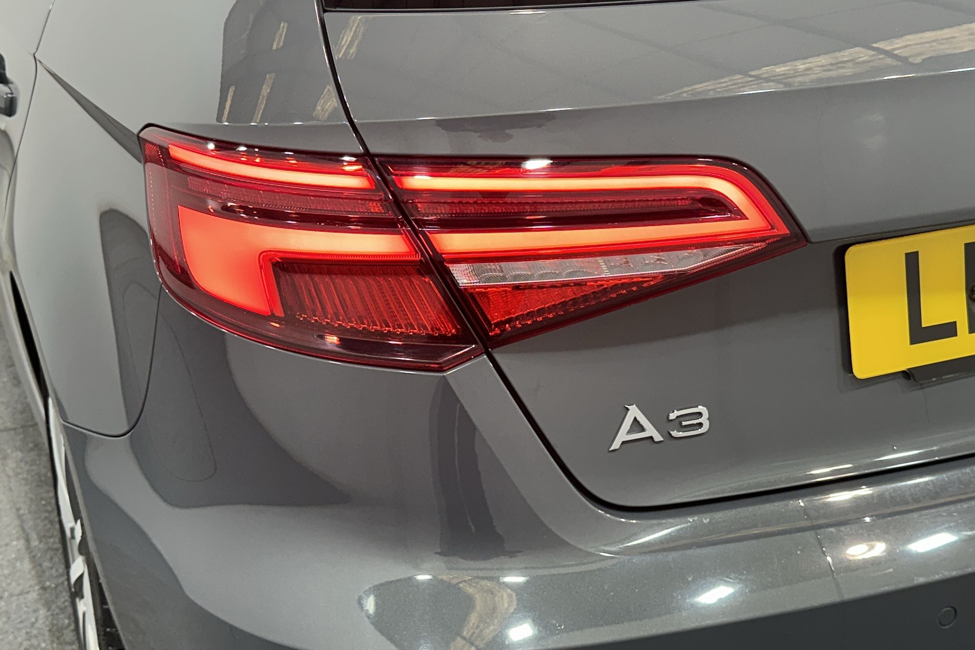 35 TFSI S TRONIC