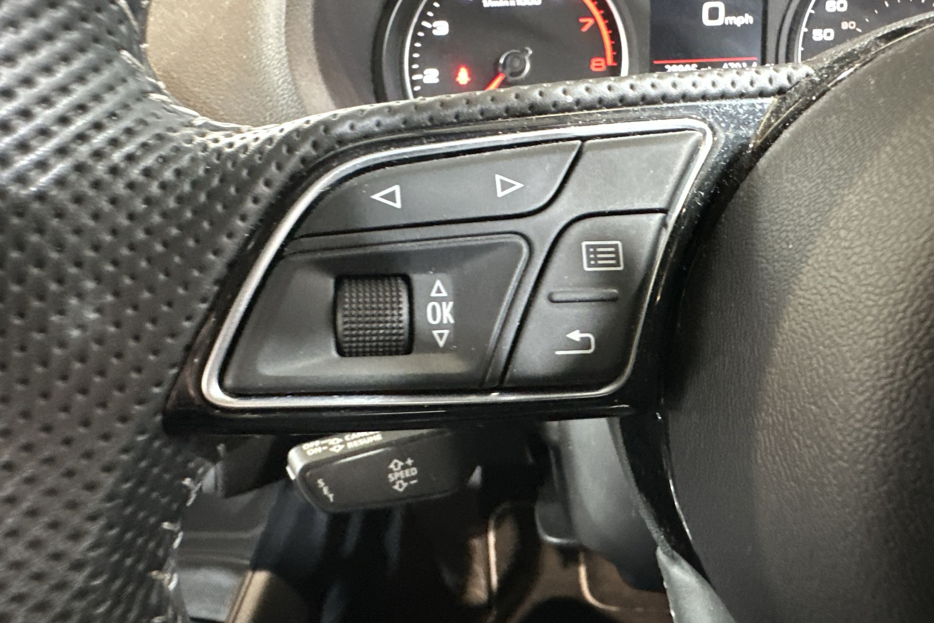 35 TFSI S TRONIC