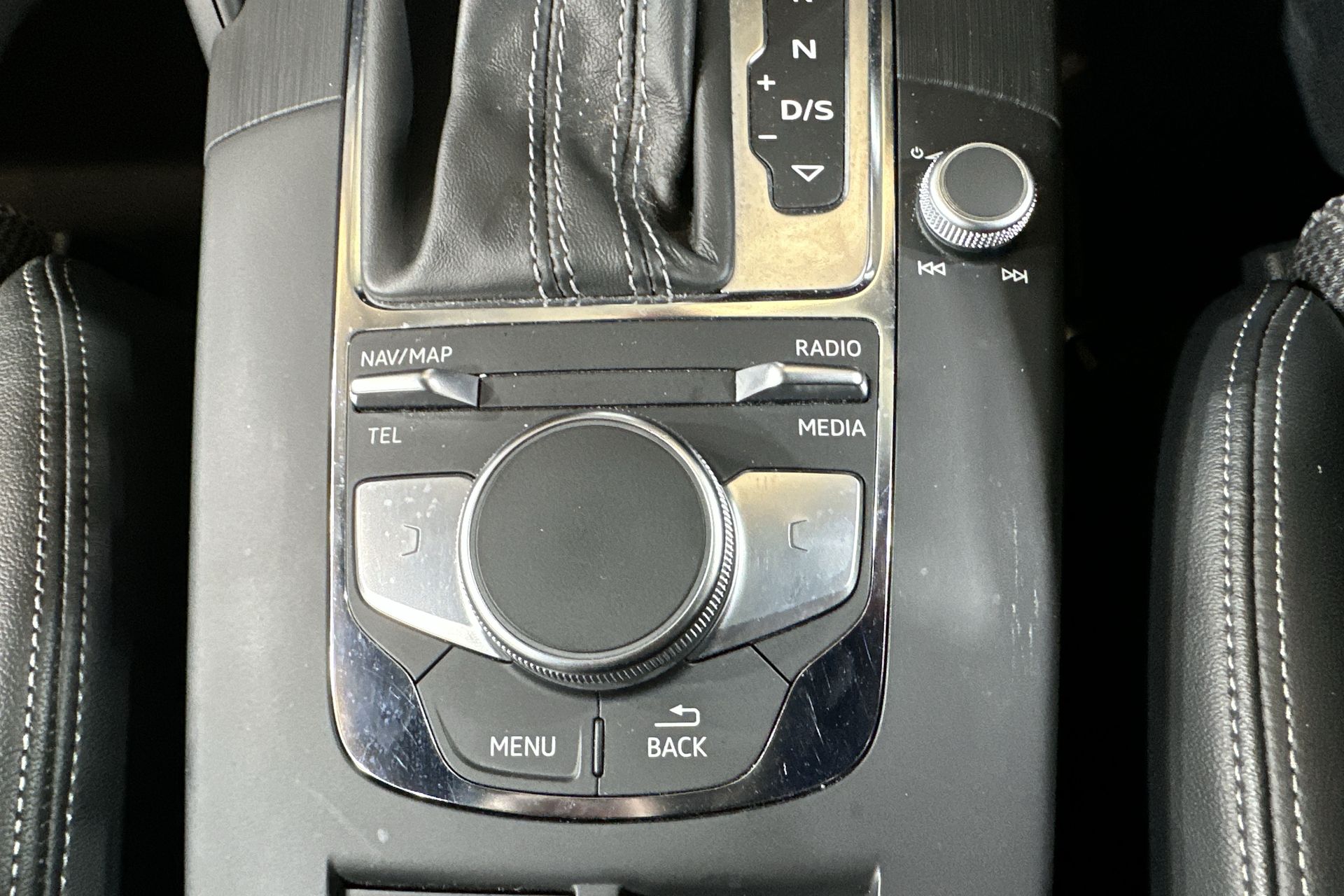 35 TFSI S TRONIC