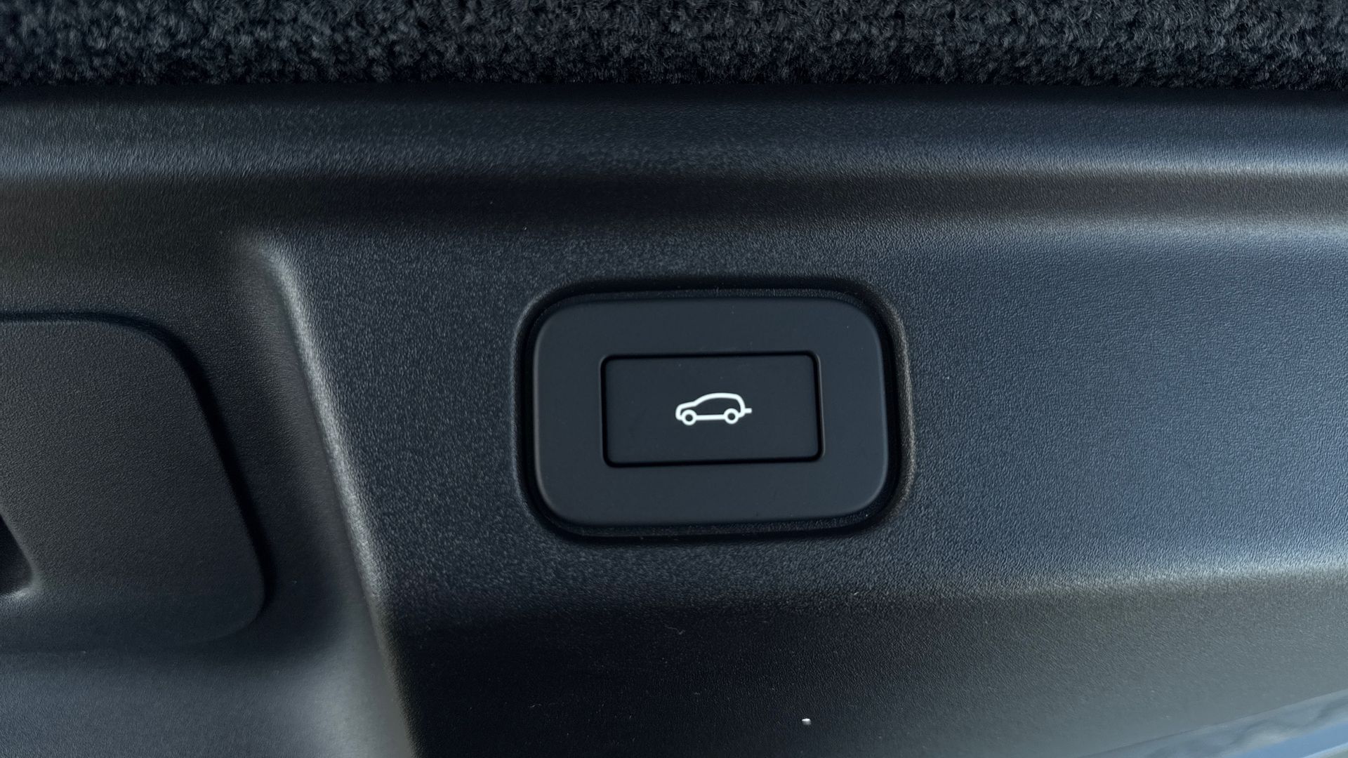 RANGE ROVER 3.0 D300 SE 4DR AUTO ESTATE