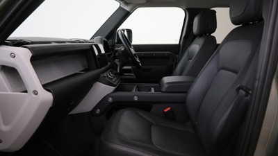 LAND ROVER DEFENDER 110