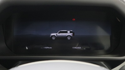 LAND ROVER DEFENDER 110